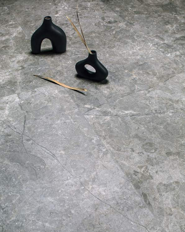 Special porcelain pieces from the Eterna collection