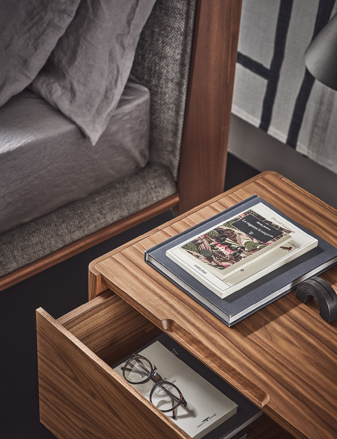 Mesita de noche Nara