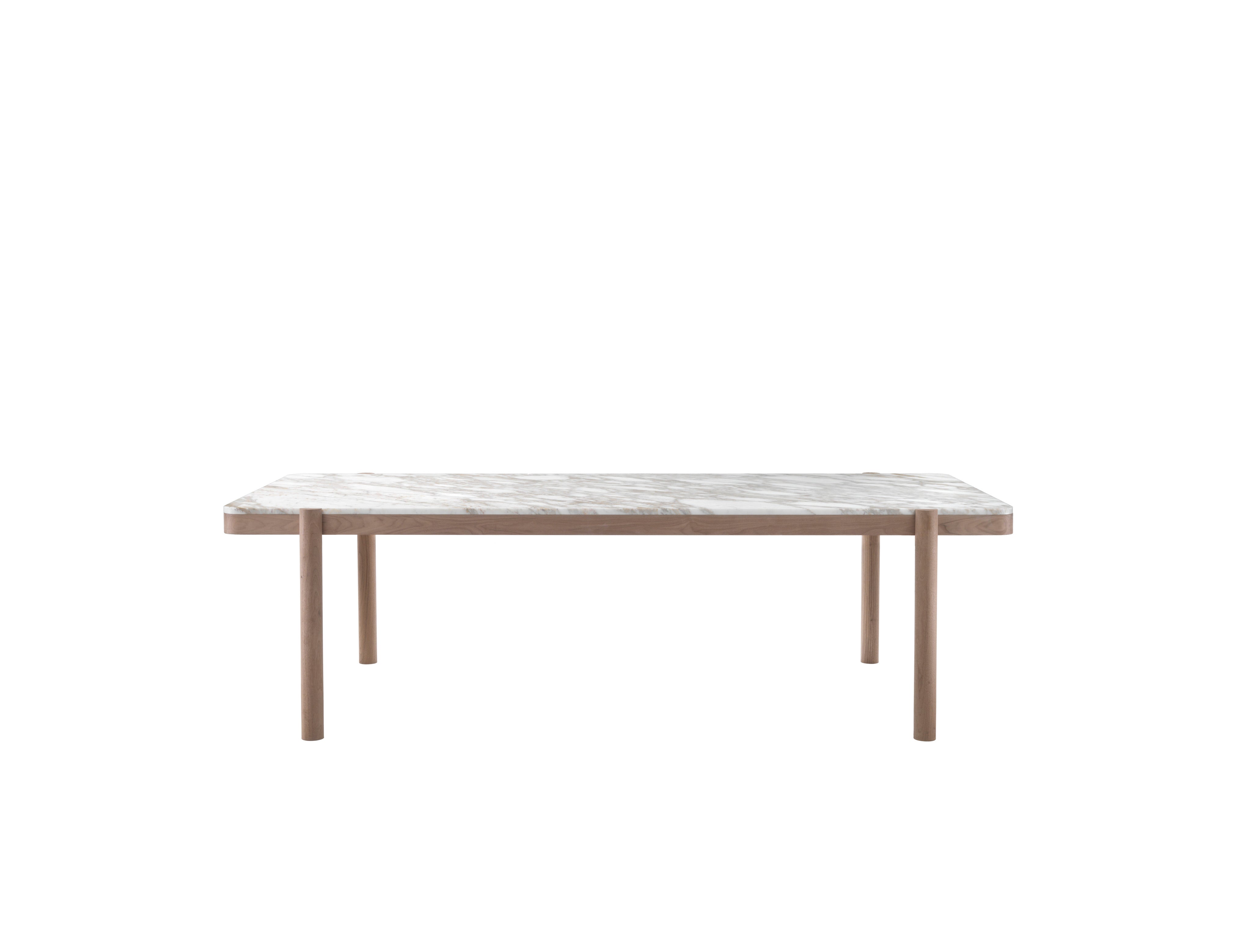 Gustav dining table