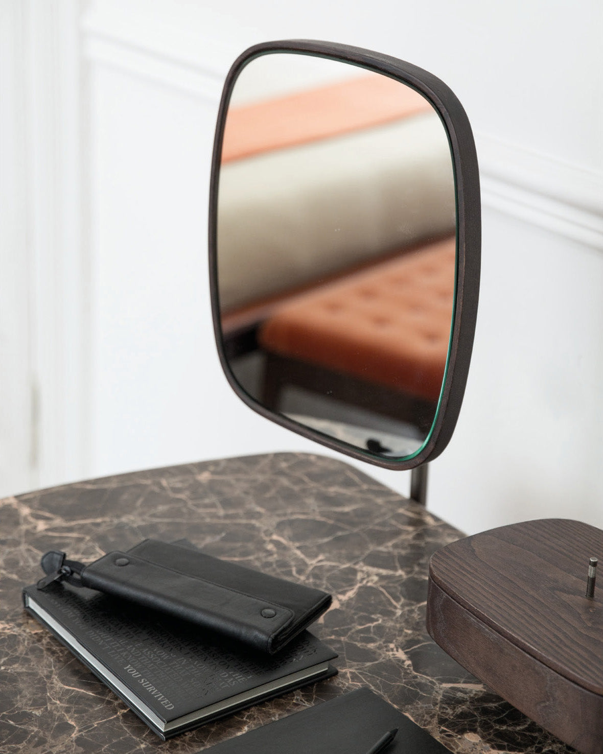 Maskara Vanity Desk Mirror