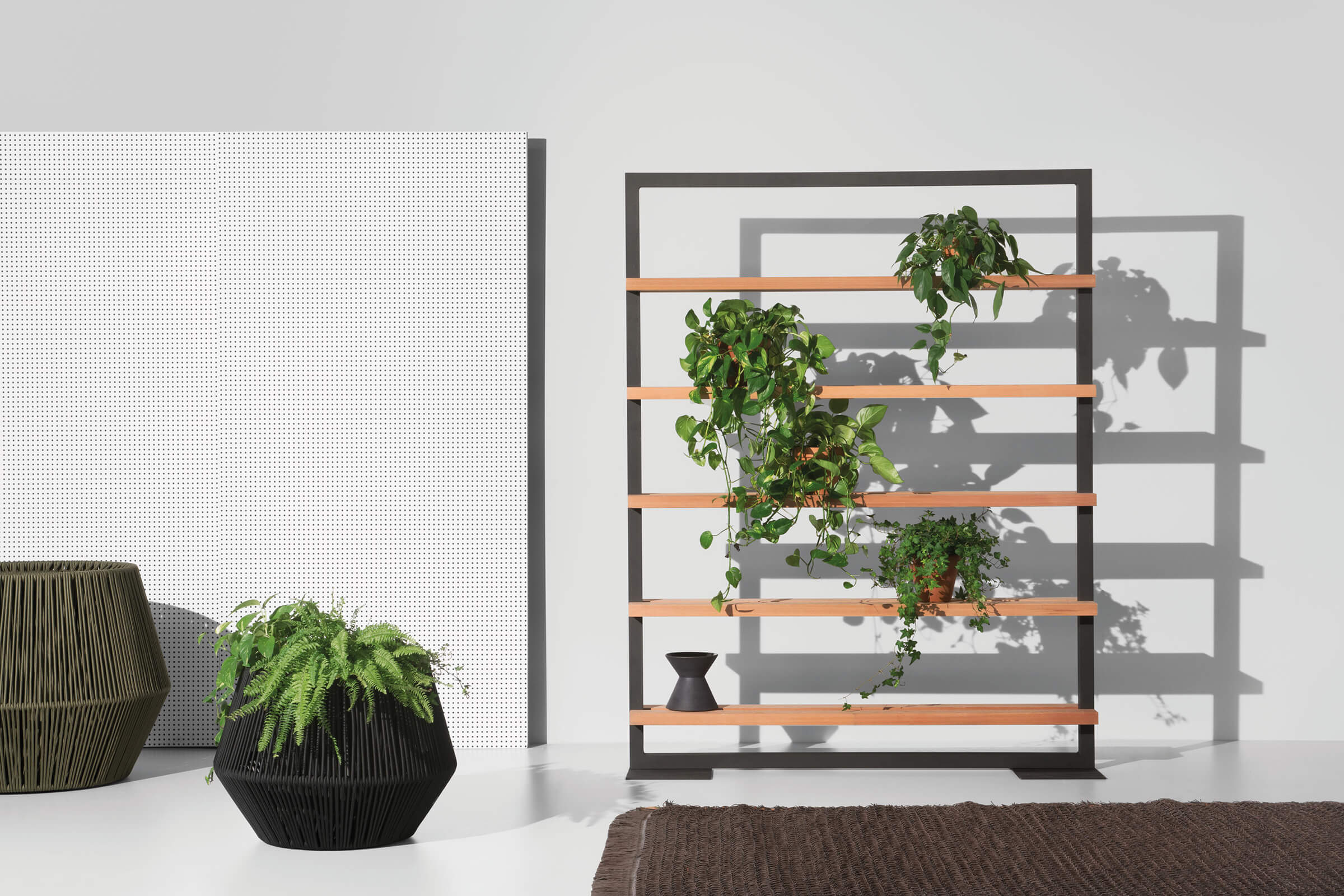 ZigZag Objects Large and Medium Planter