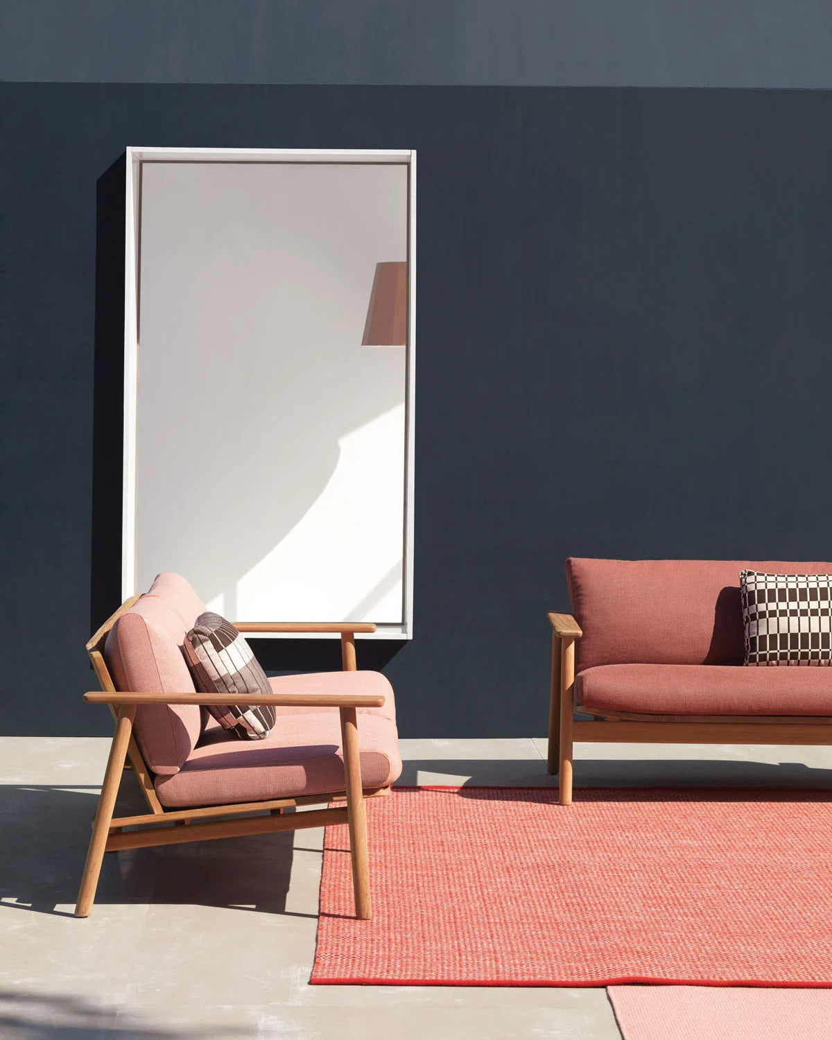 Sillón de 1 plaza Riva | Asiento 61L | Cojín decorativo 14L