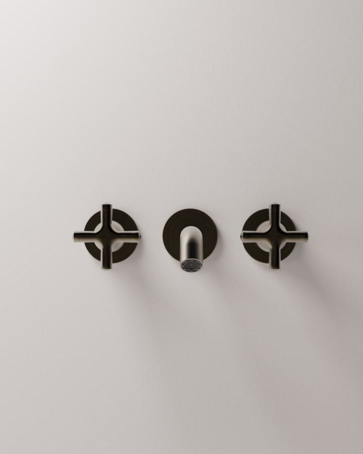 Batería de lavabo mural Memory Classic