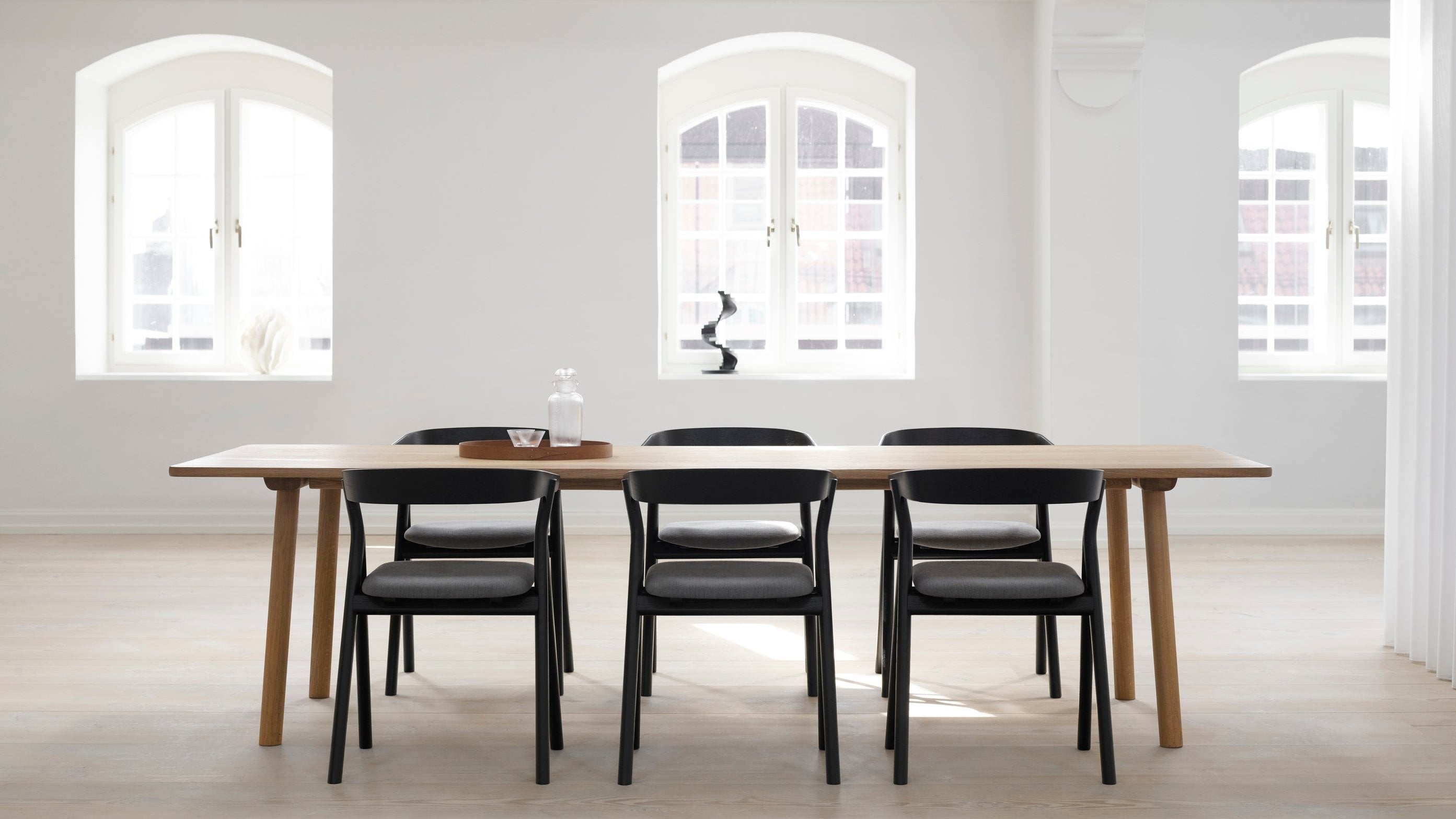 Taro dining table 220 cm