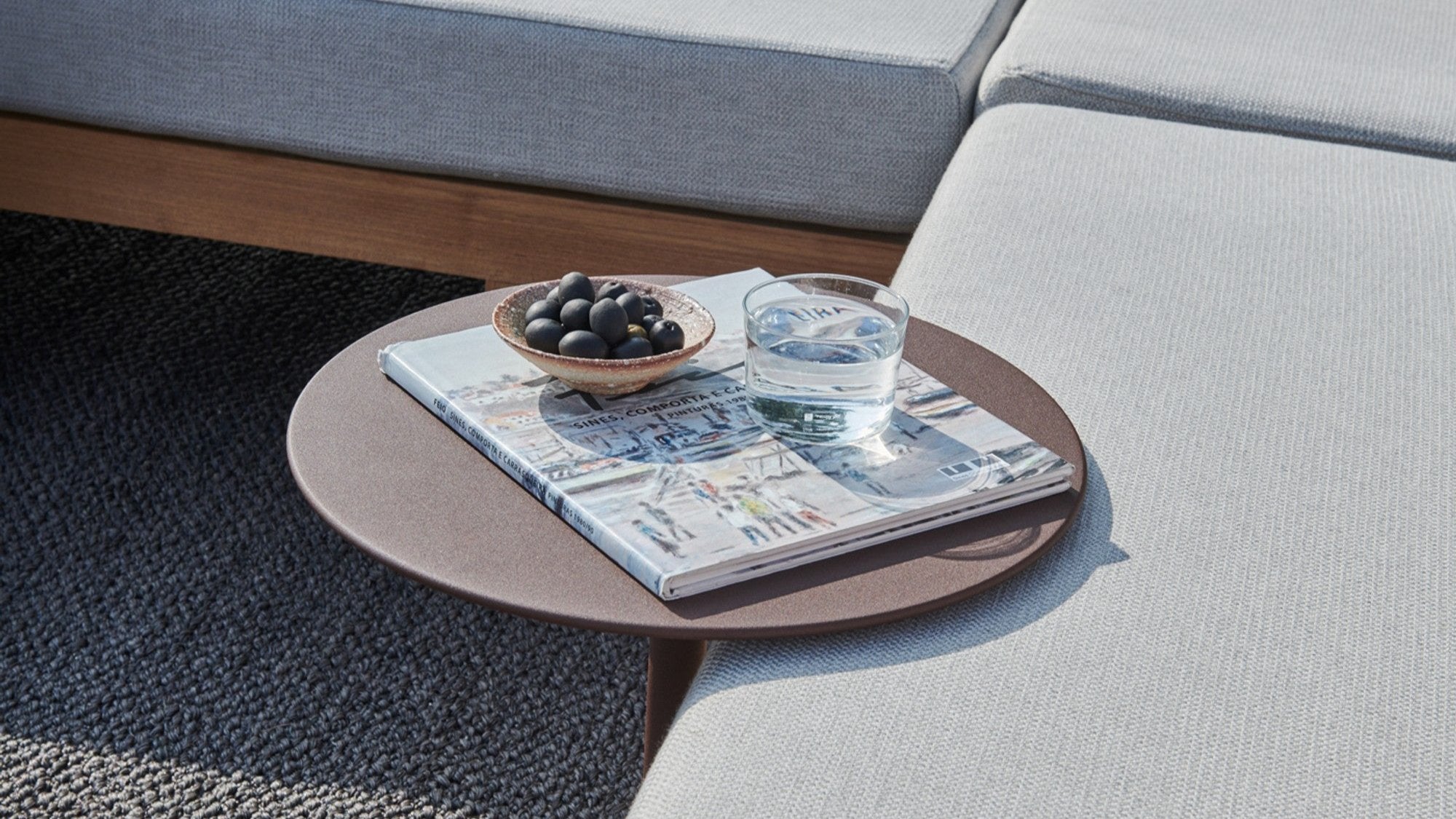Drops outdoor side table