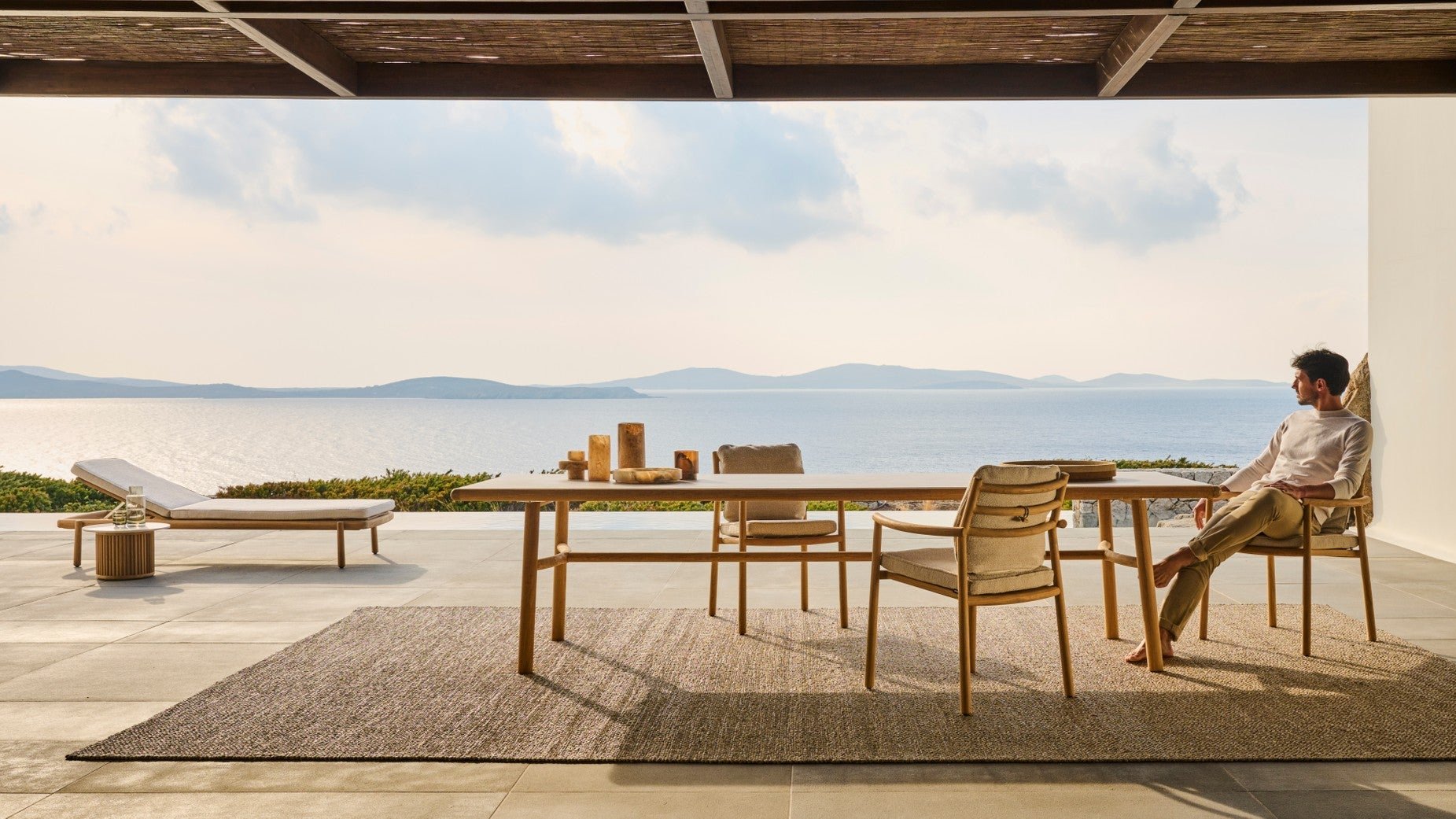 Silla con brazos de exterior Ukiyo