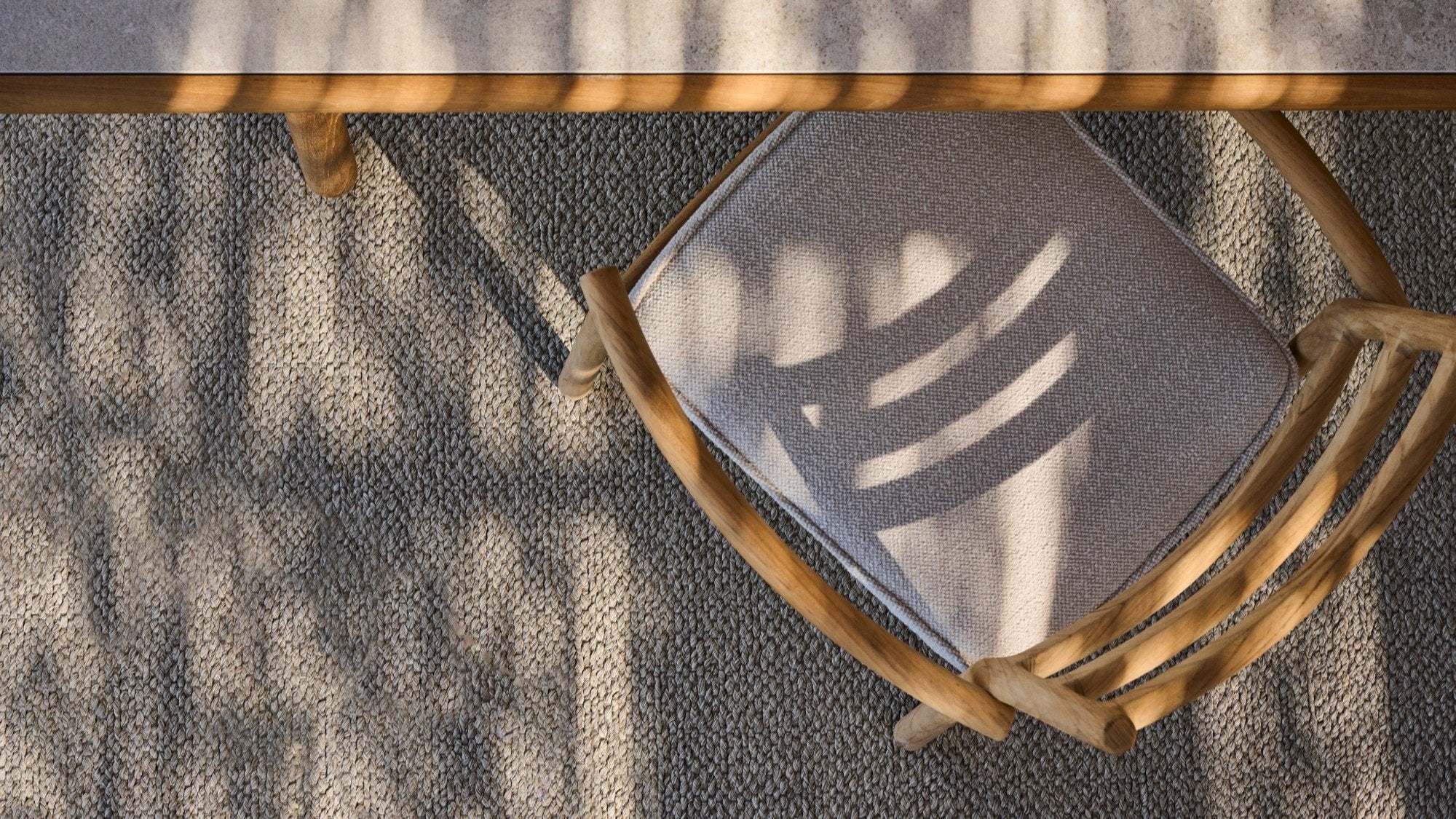 Mesa de comedor para exterior Ukiyo