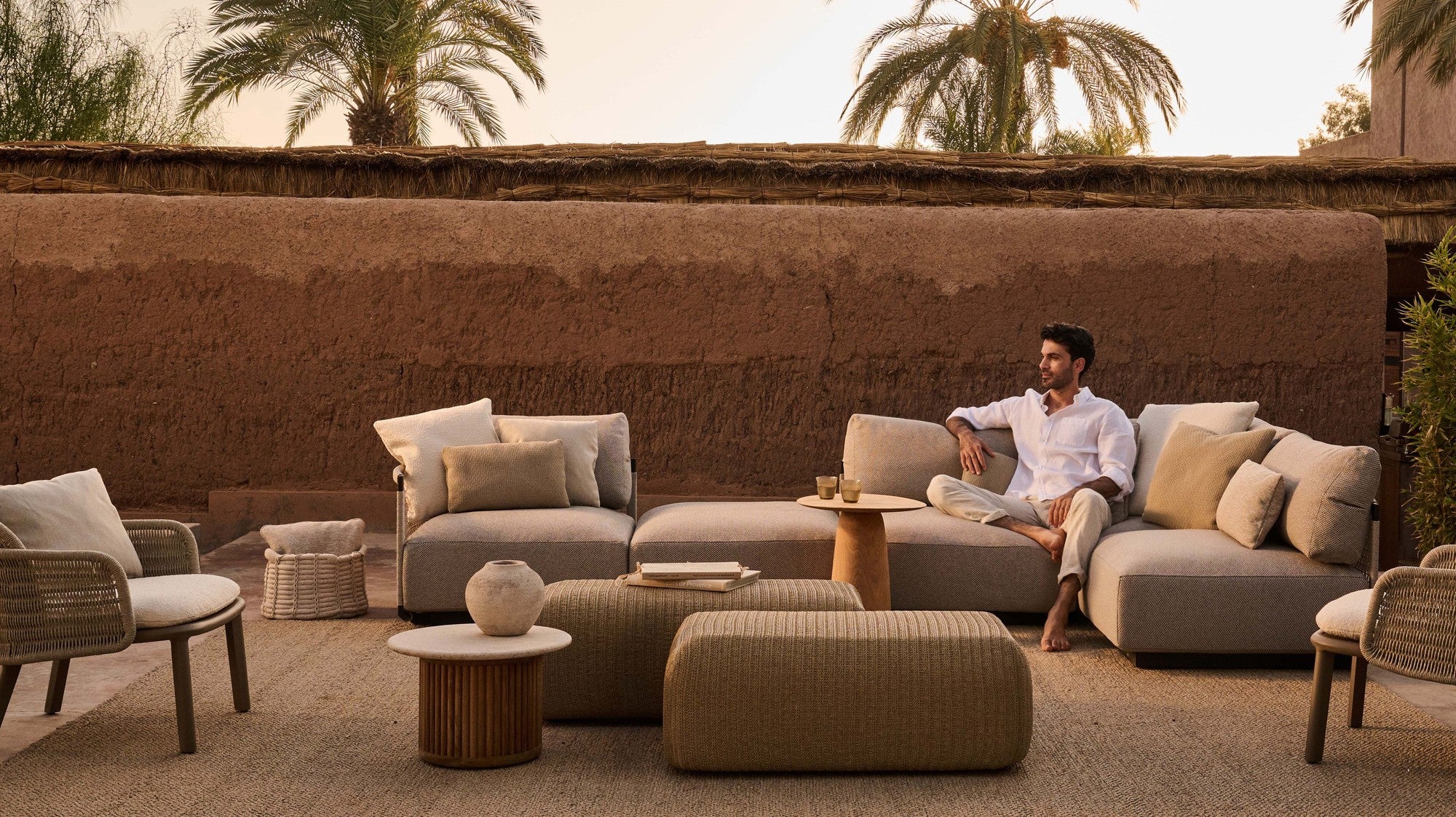 Dunes outdoor side table