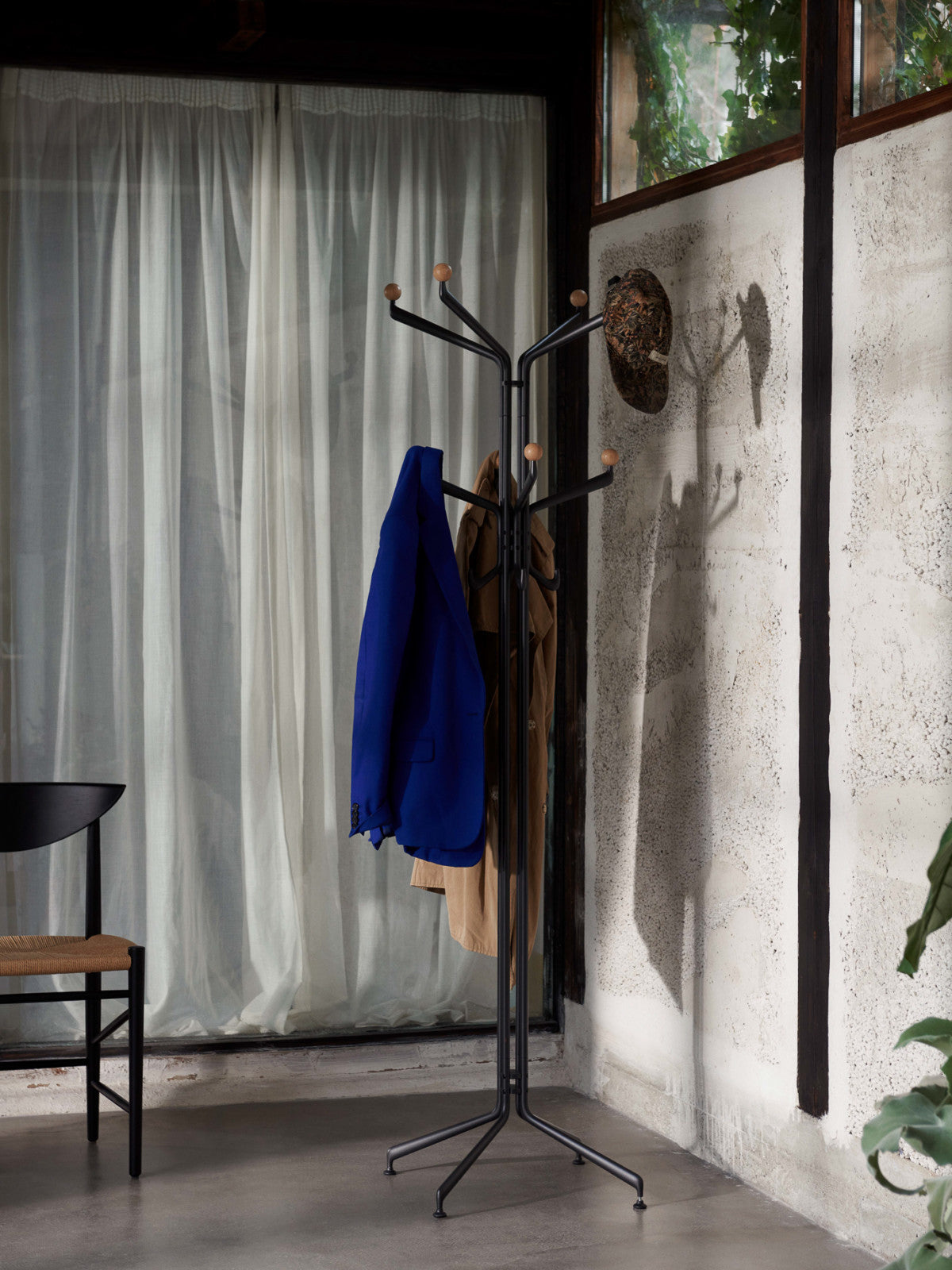 Hercle dining table