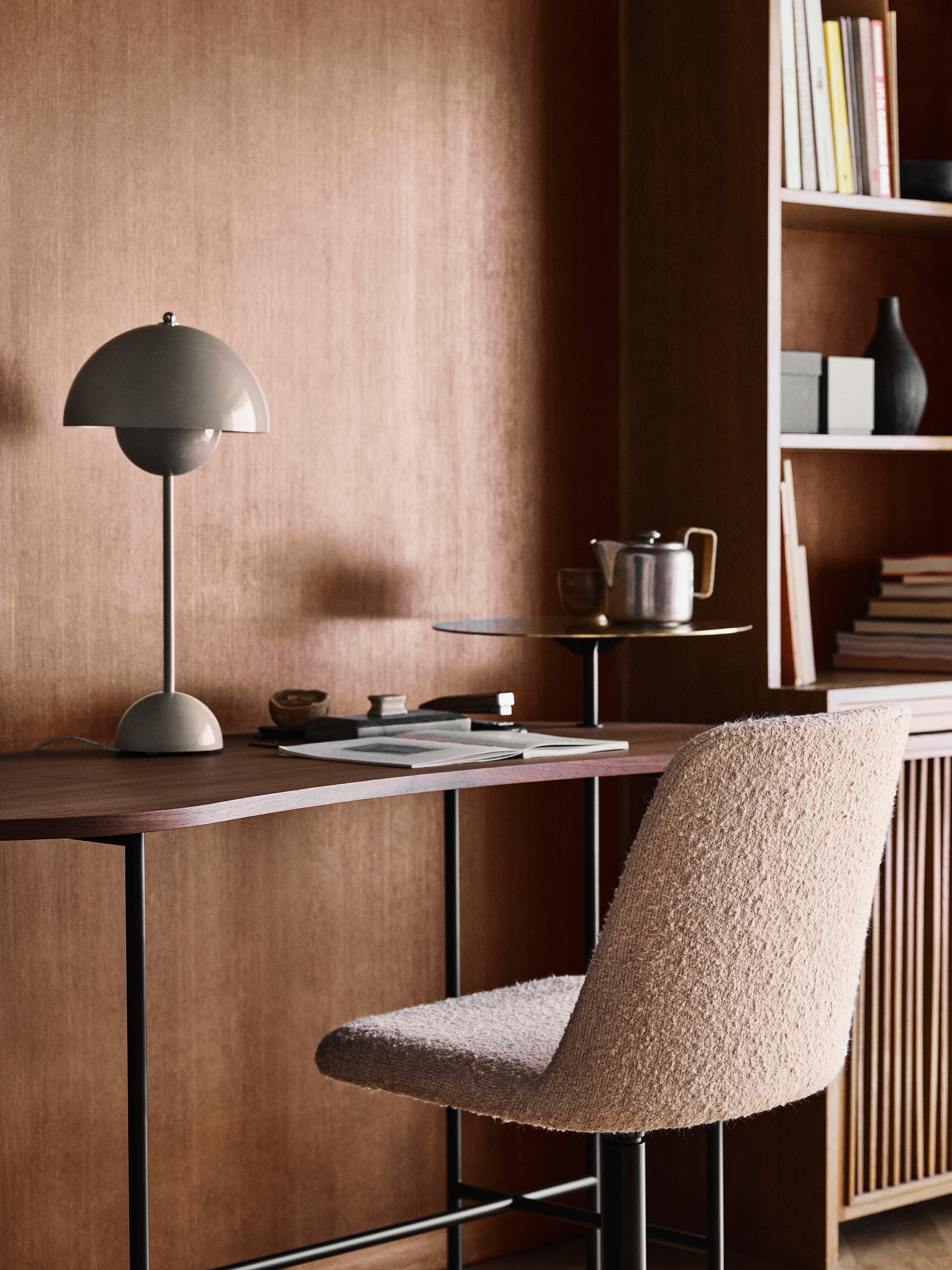 Flowerpot VP3 table lamp