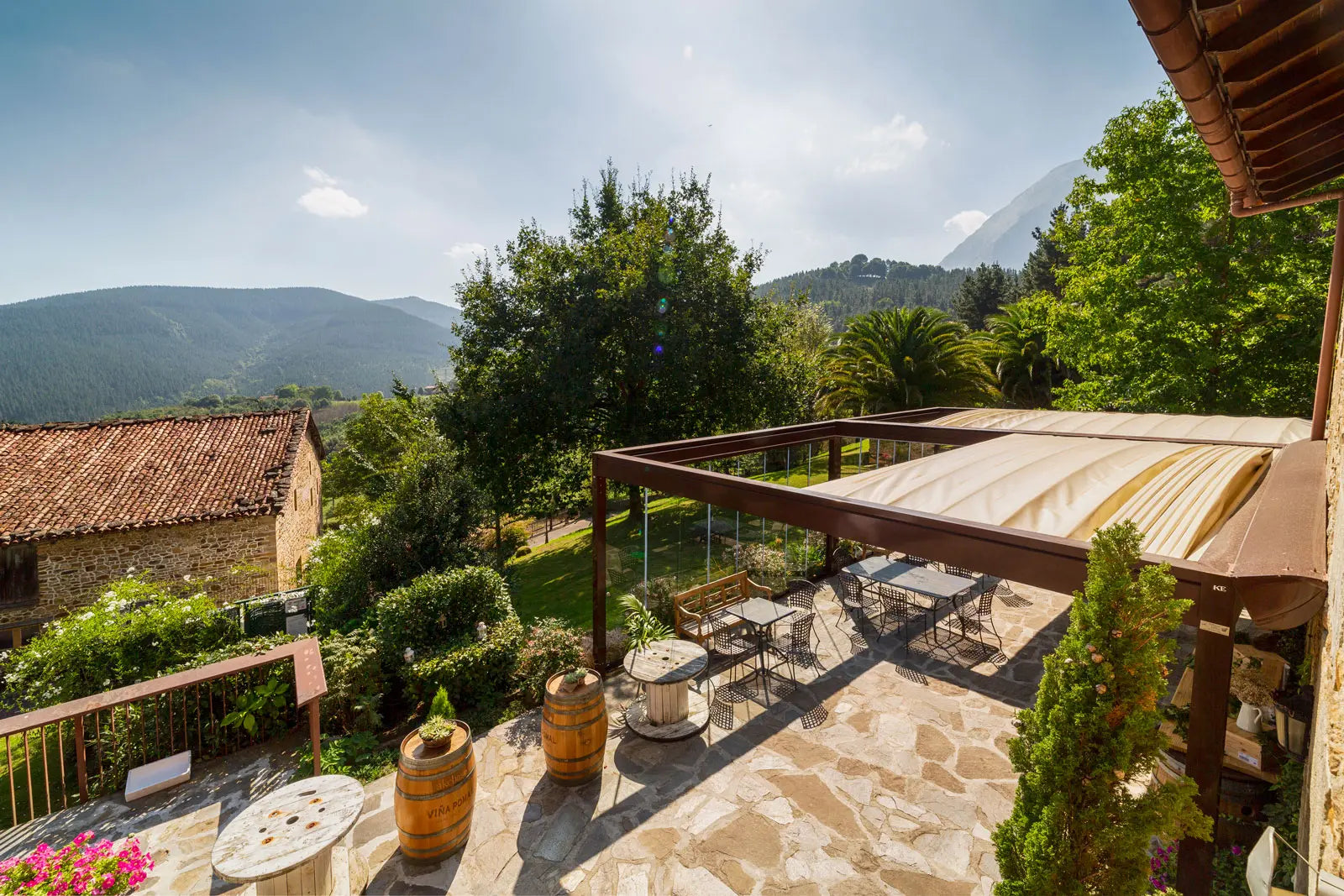 Pérgola con techo plano retráctil Isola 2 A