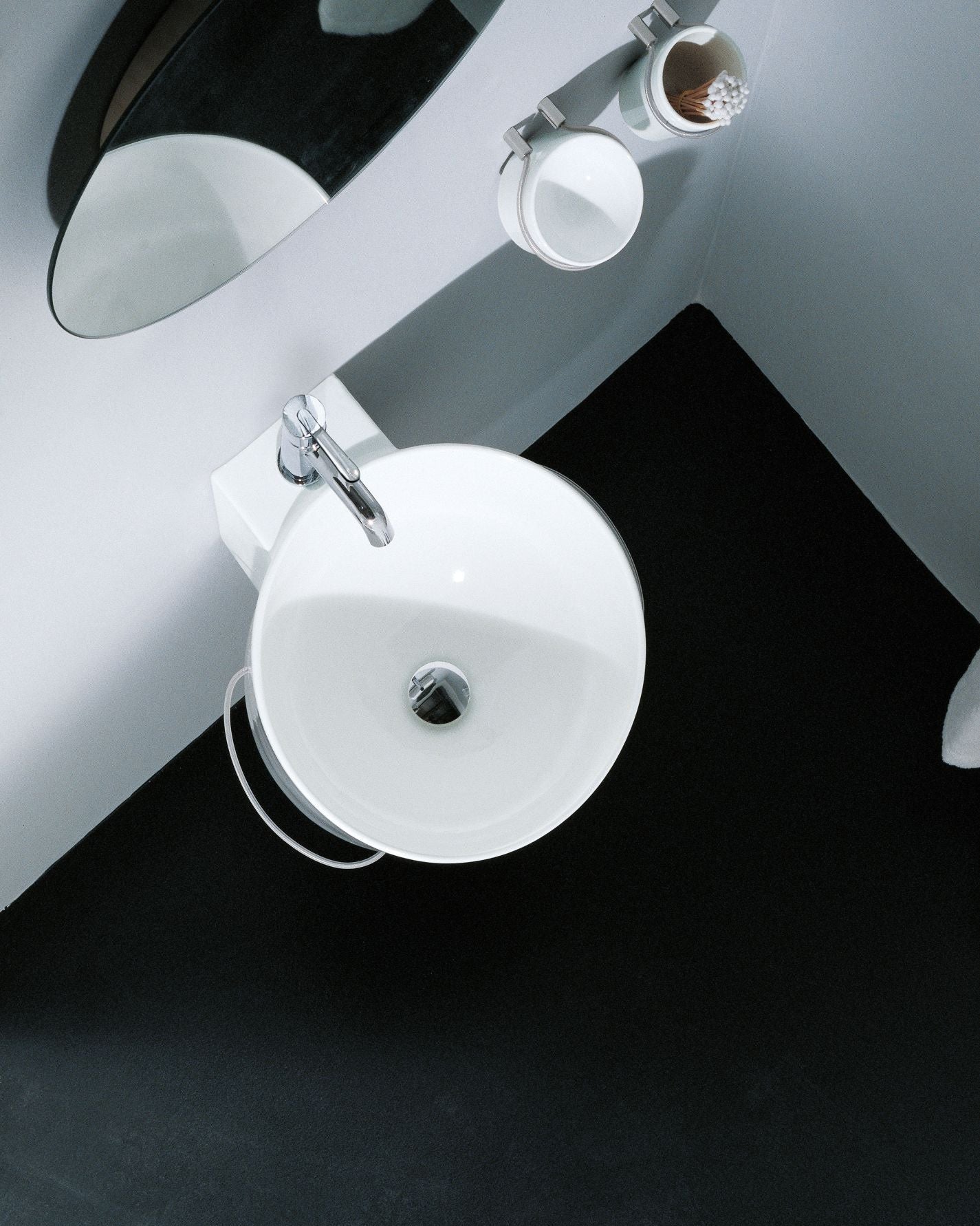 Bucatini wall-mounted washbasin