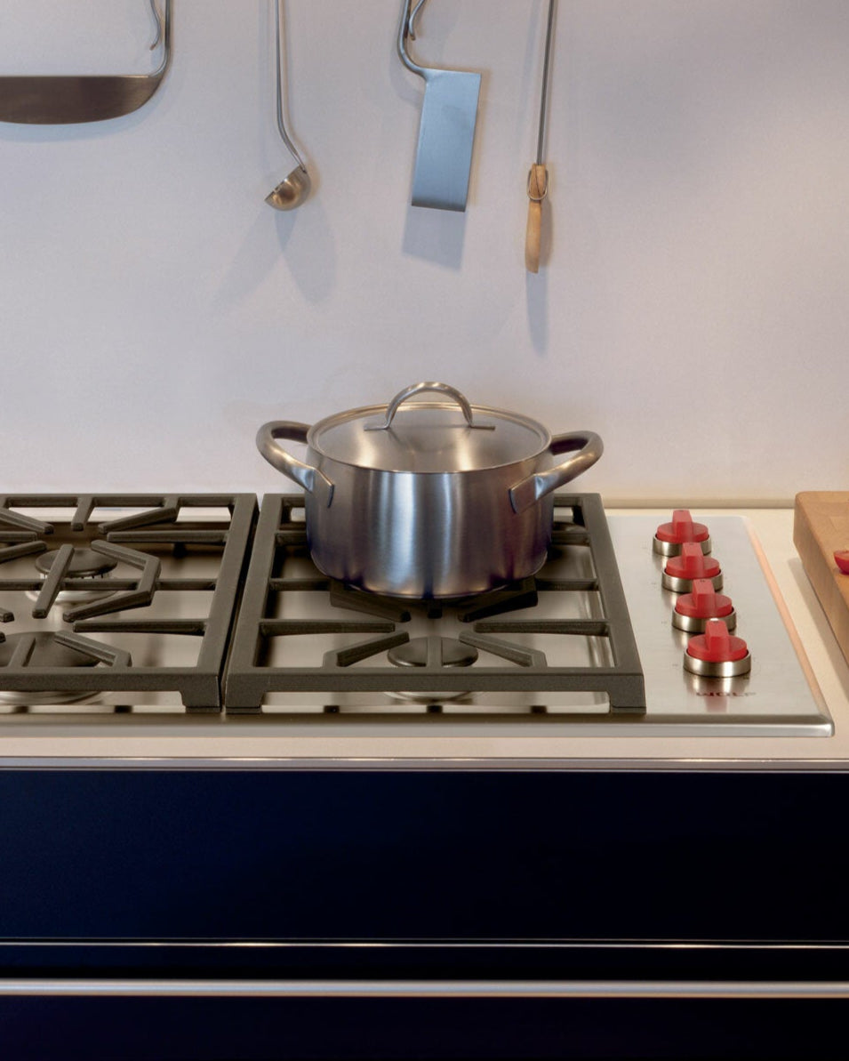Wolf Professional 762mm Gas Hob with Red Controls
