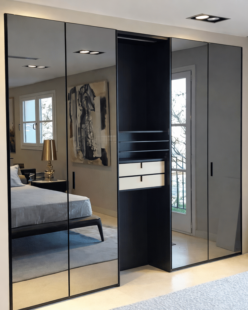 OCEAN POLIFORM WARDROBE