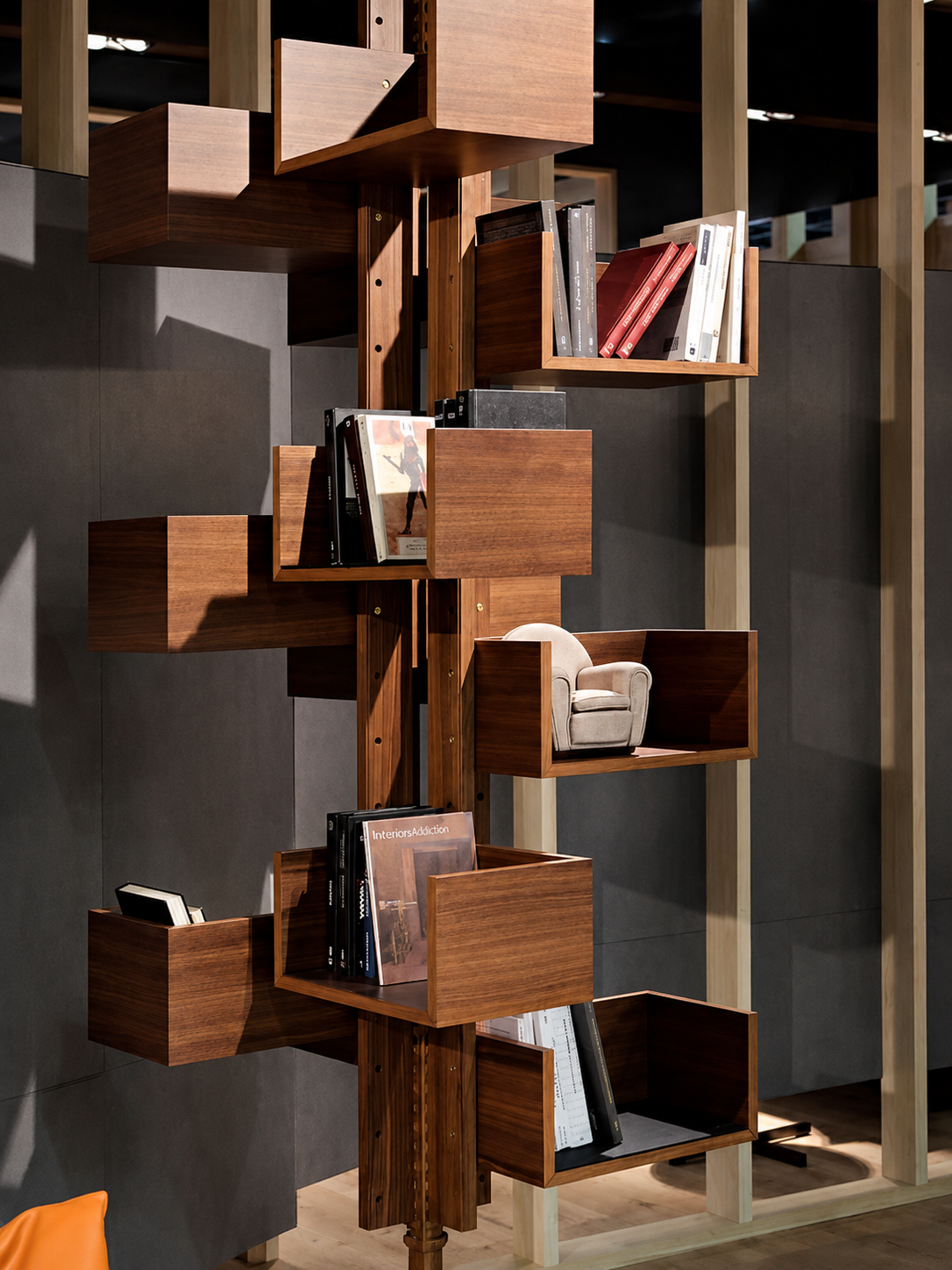 Ubiqua modular bookcase