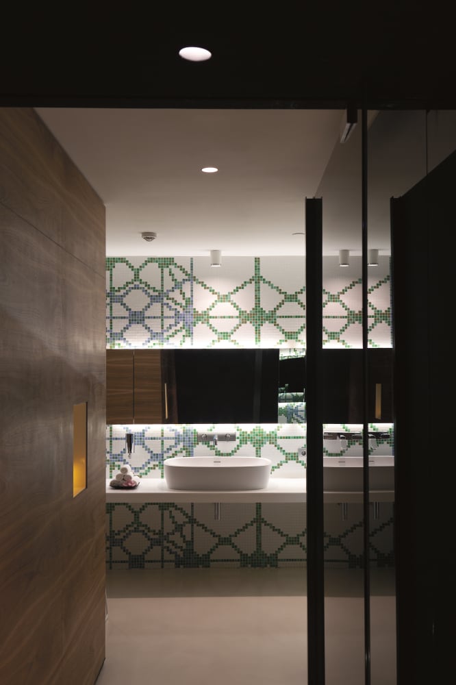 Deep marble countertop washbasin