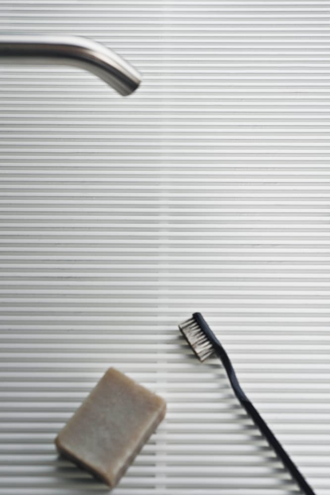 Suspended countertop Ell