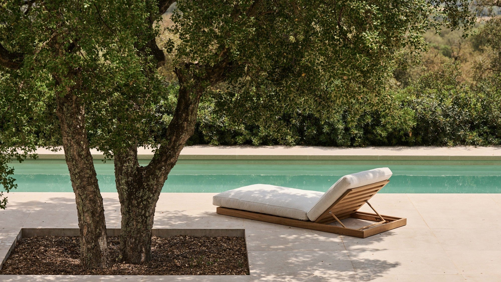 Pure Lounger outdoor lounger