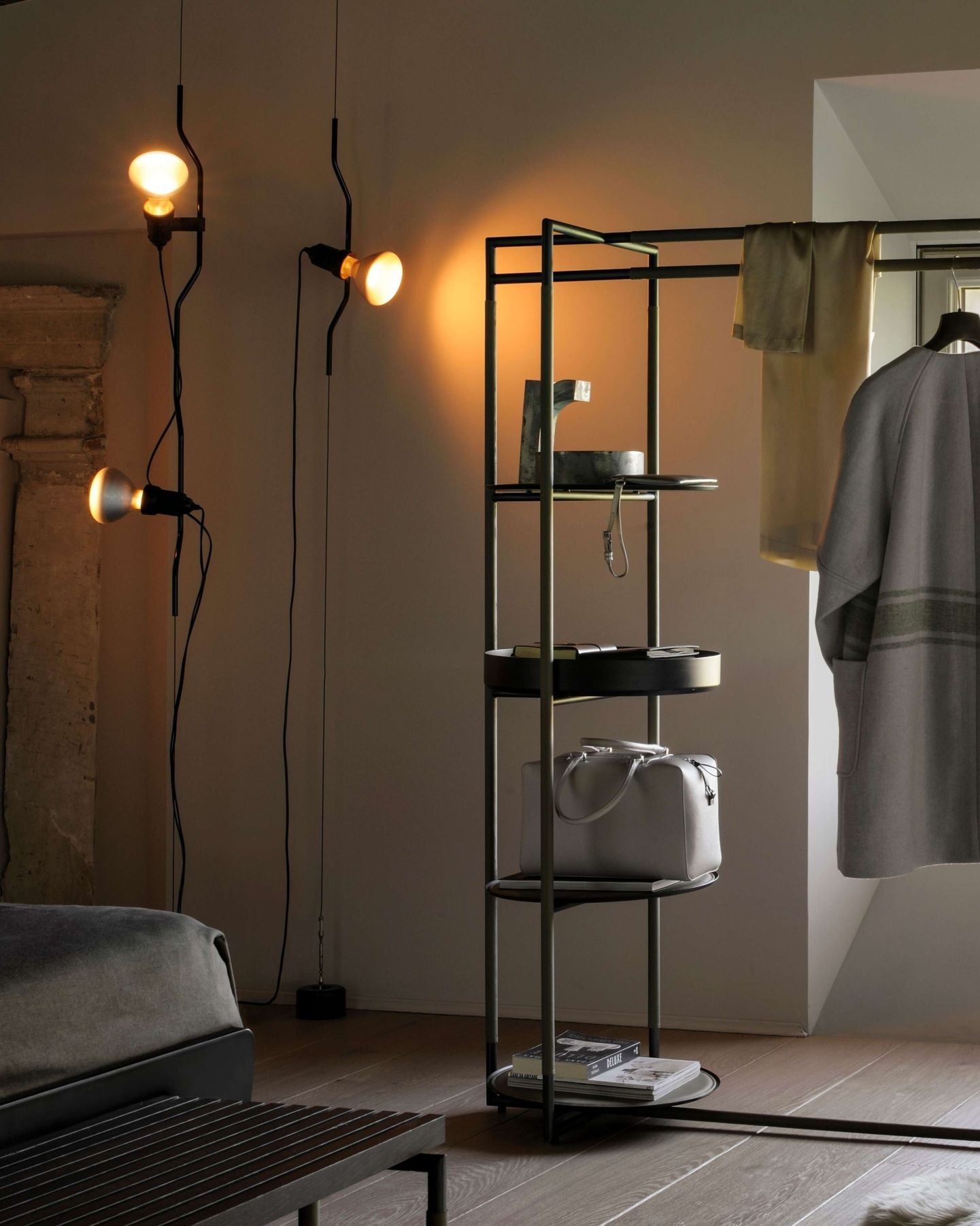 Parentesi floor lamp