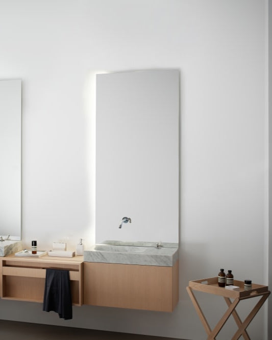Wall-mounted washbasin 815