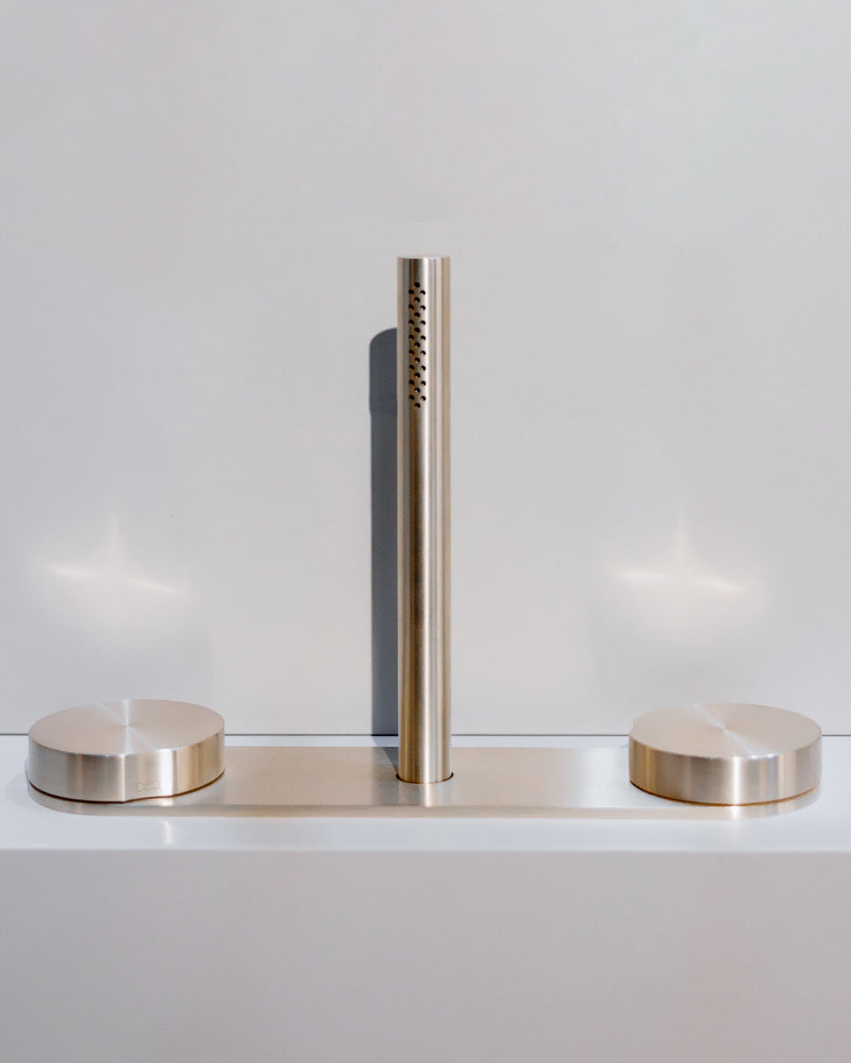 GIO 112 bathtub faucet