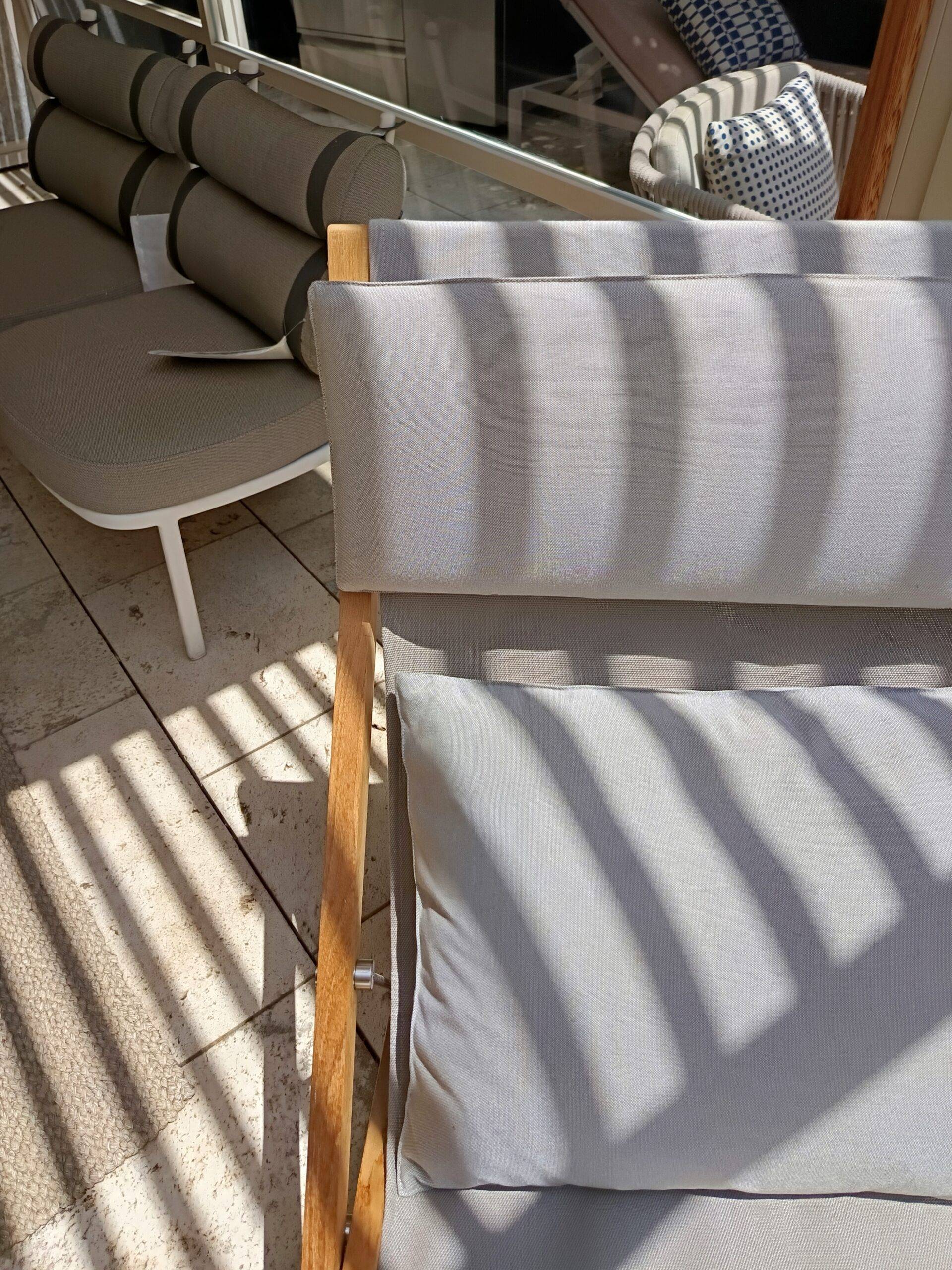 DEDON 'SEAYOU' FOLDING CHAIR