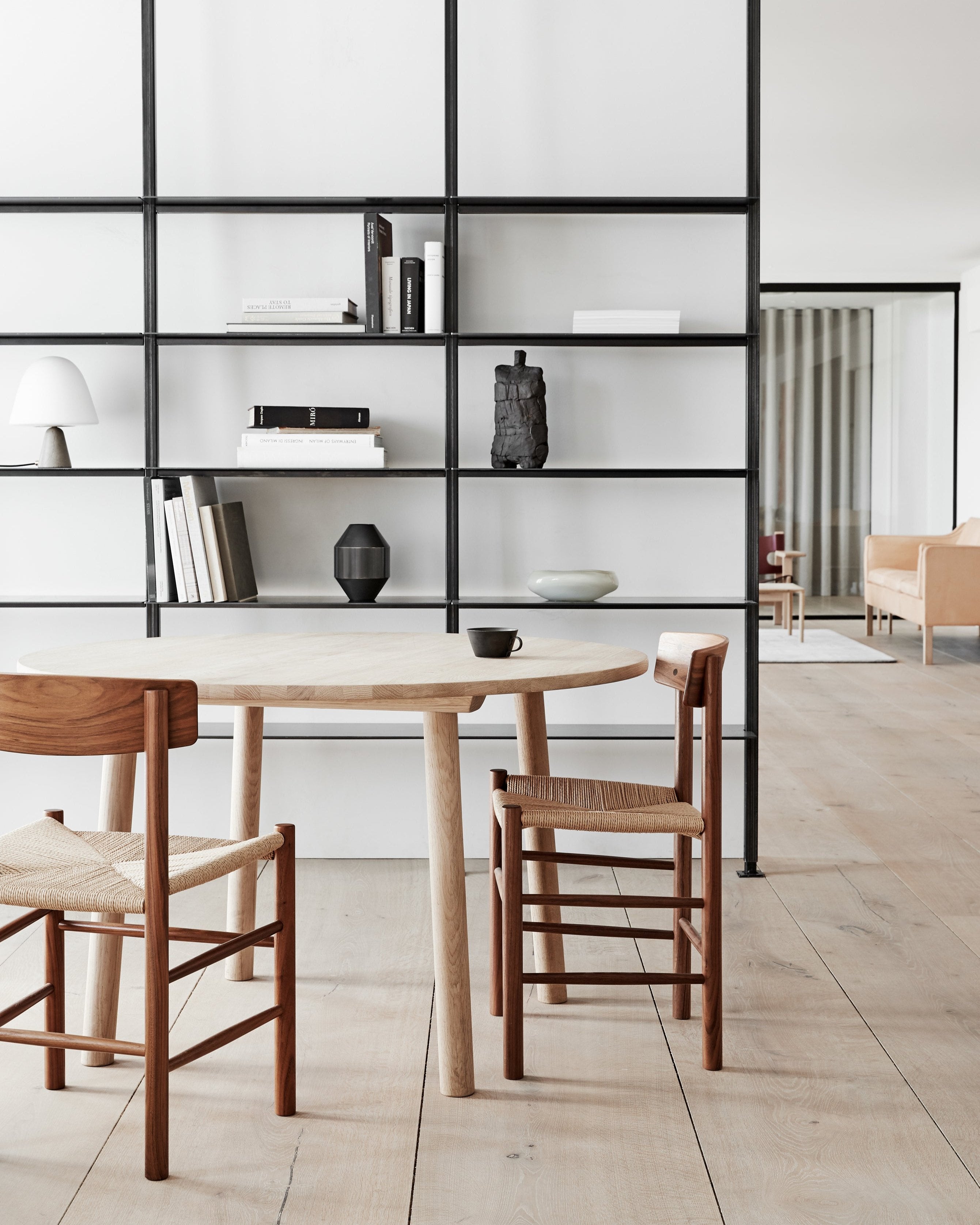 Taro dining table Ø120 cm