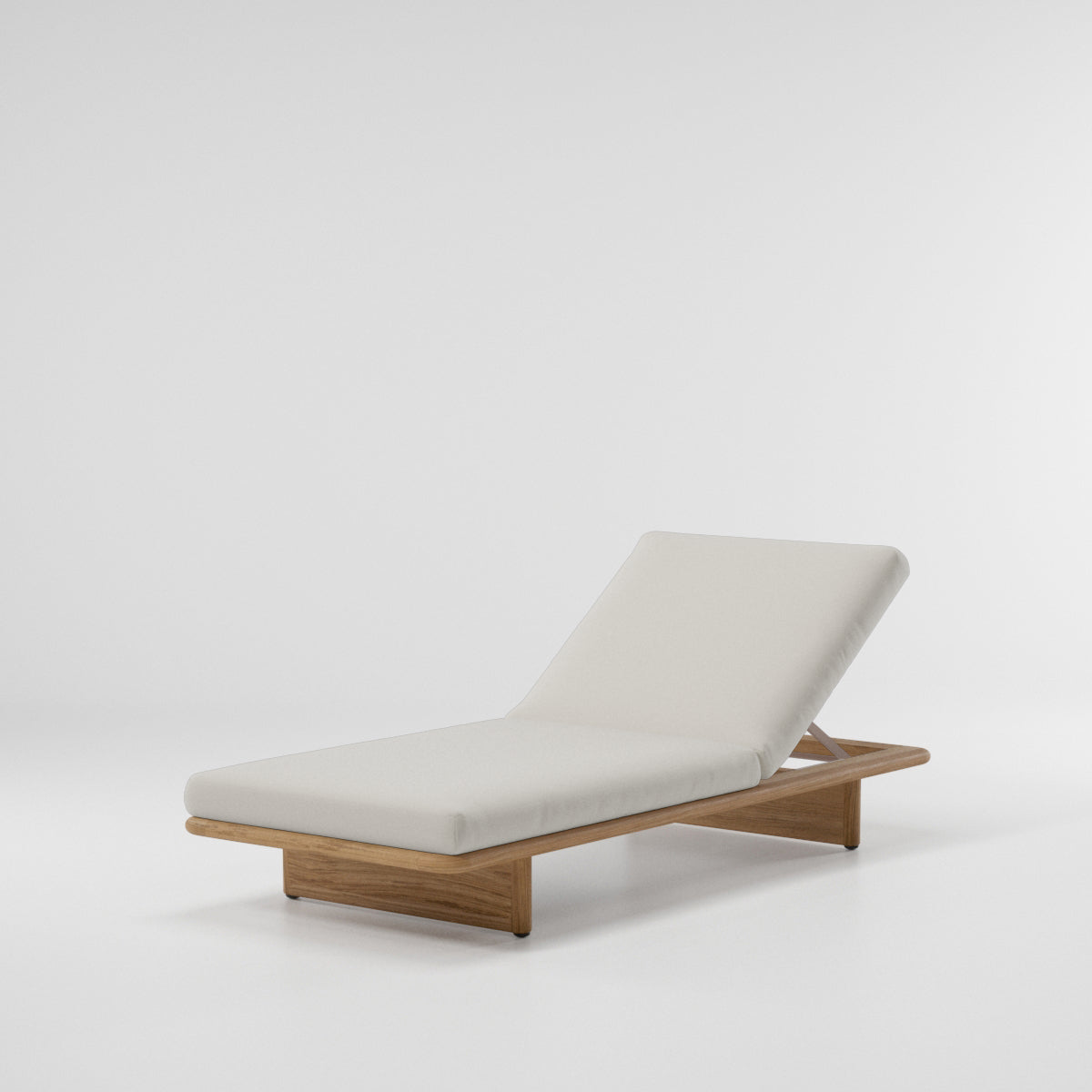 Mesh Outdoor Lounger | 03L Snowcap Terrain Elements