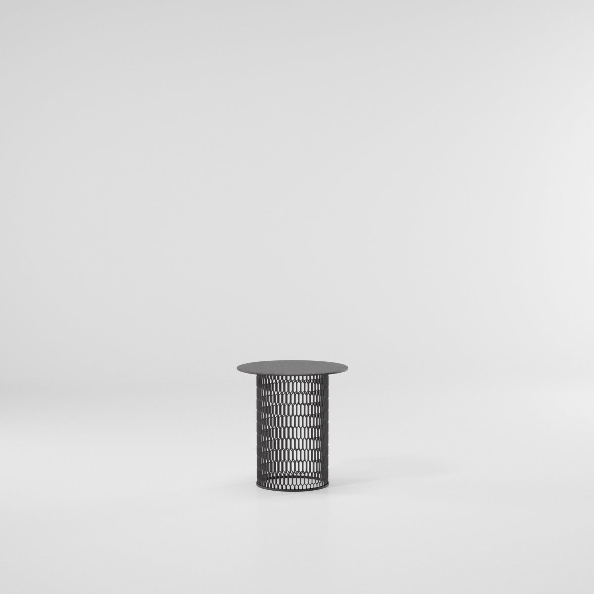 Mesh Side Table Ø48 | Aluminum Top