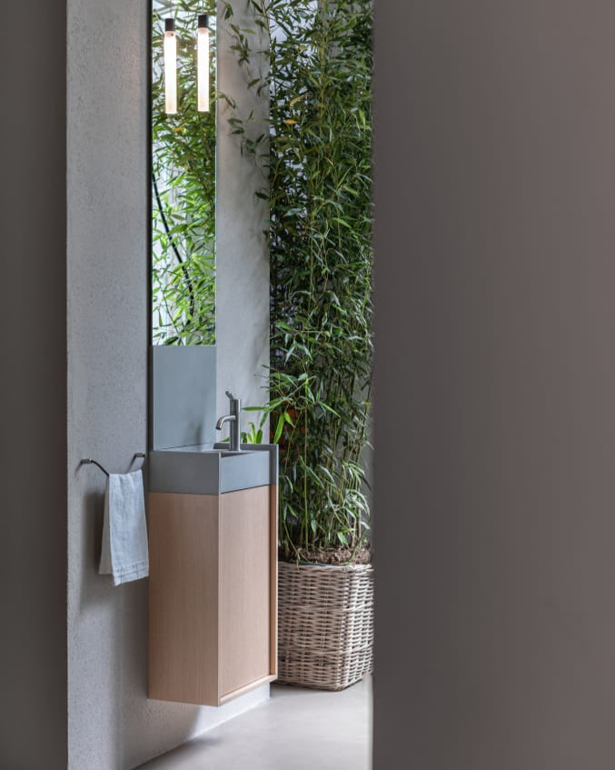 Round freestanding washbasin in white Ventiquaranta solid surface