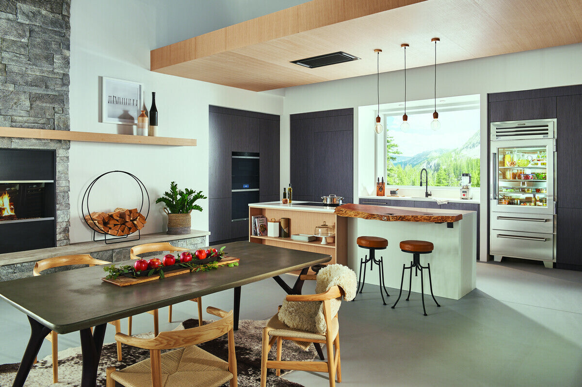 Contemporary Built-in Single Oven M Series Black Glass 762 mm