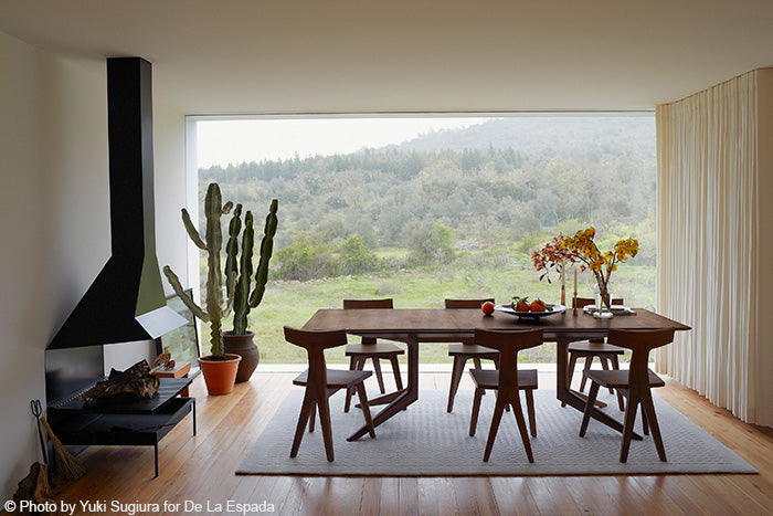In Between SK3 Dining Table
