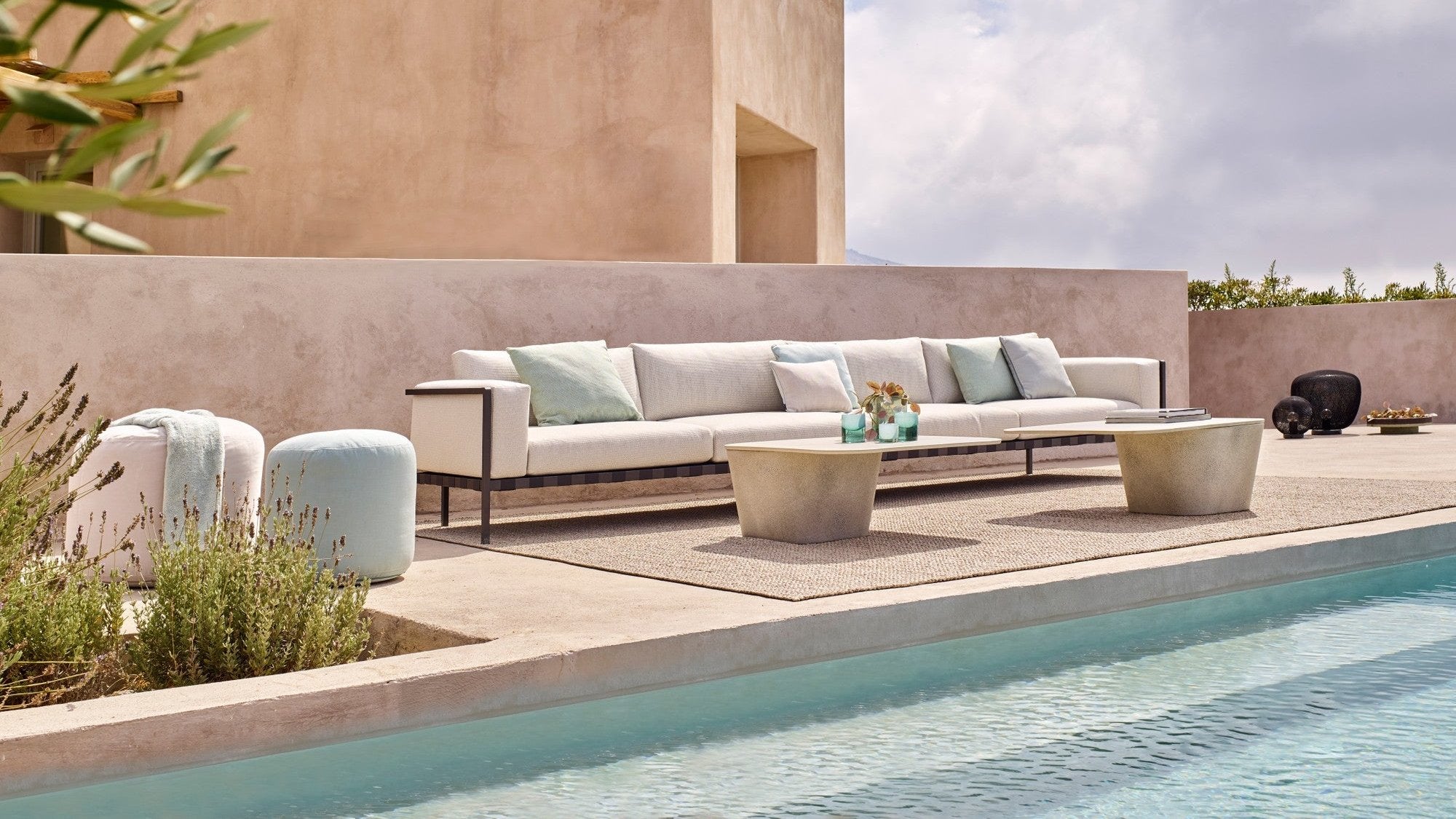 Mesa auxiliar de exterior Tao