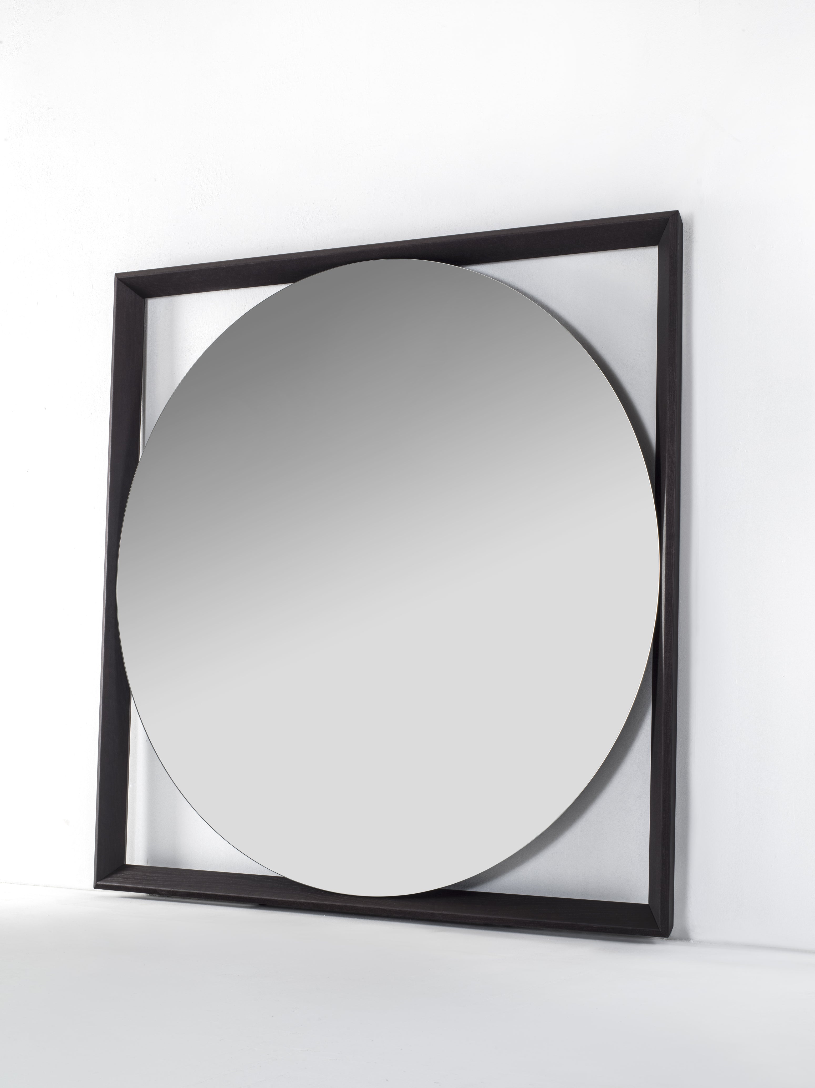 Odino Mirror