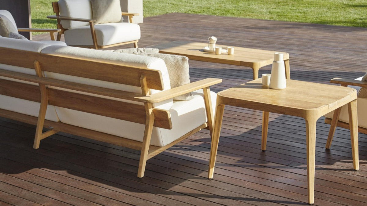 Parallel corner side table