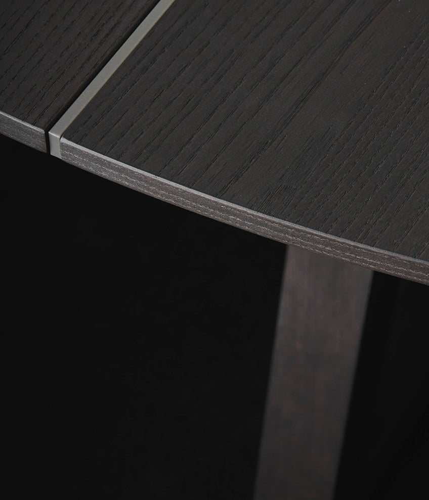 Concorde round dining table