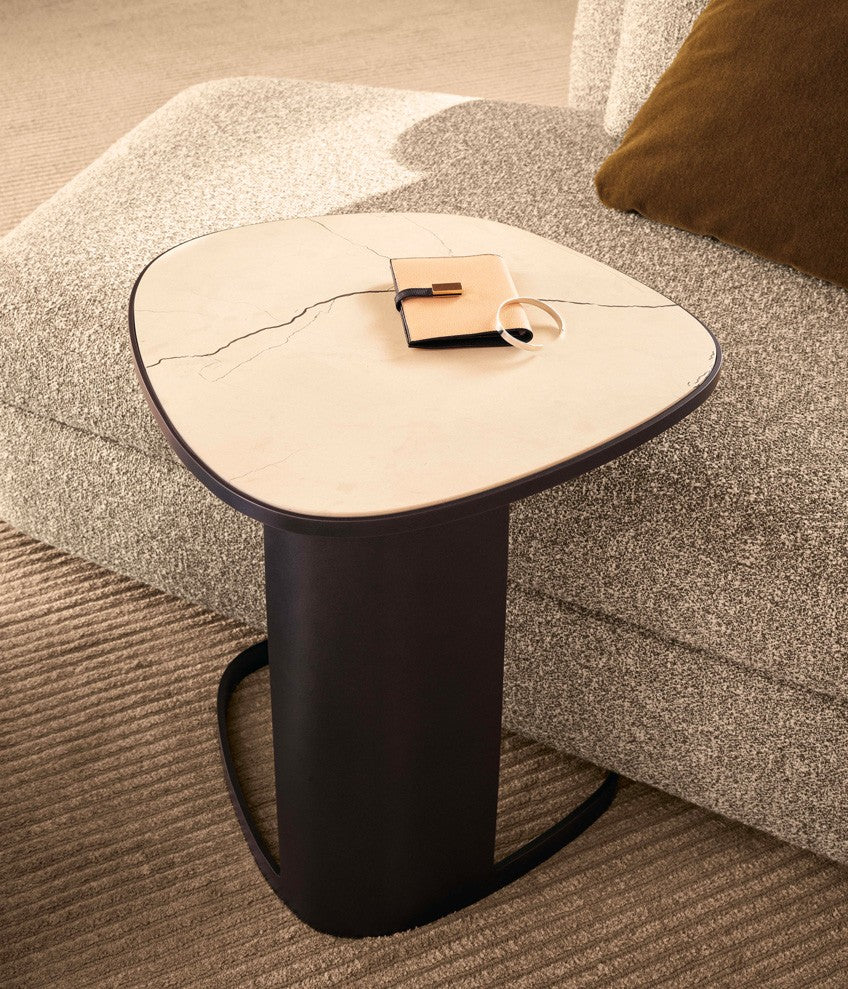 Koishi side table