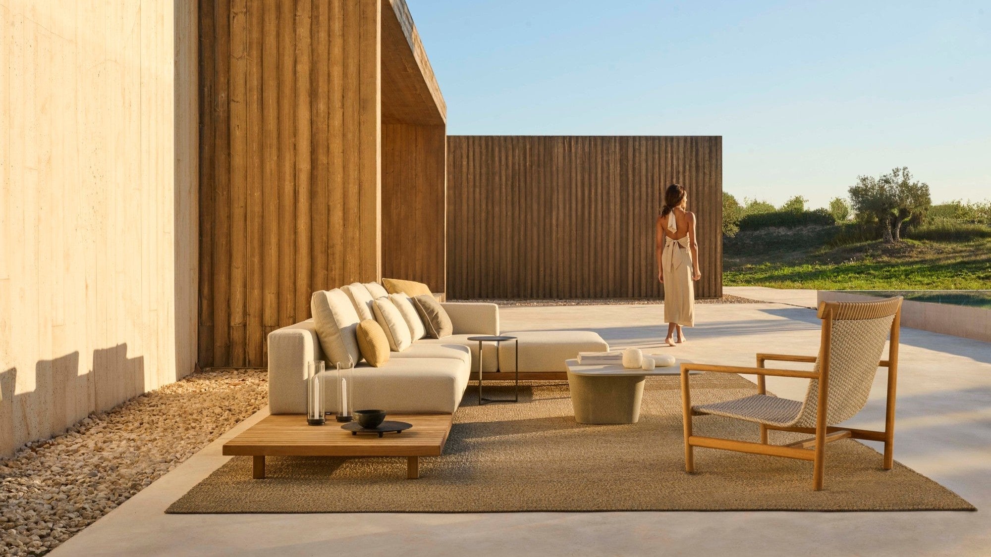 Amanu outdoor armchair