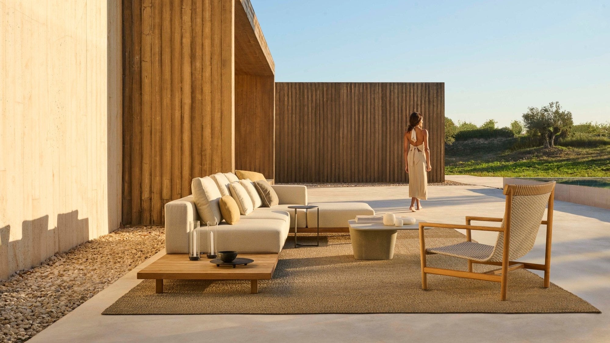 Vis à Vis outdoor sofa