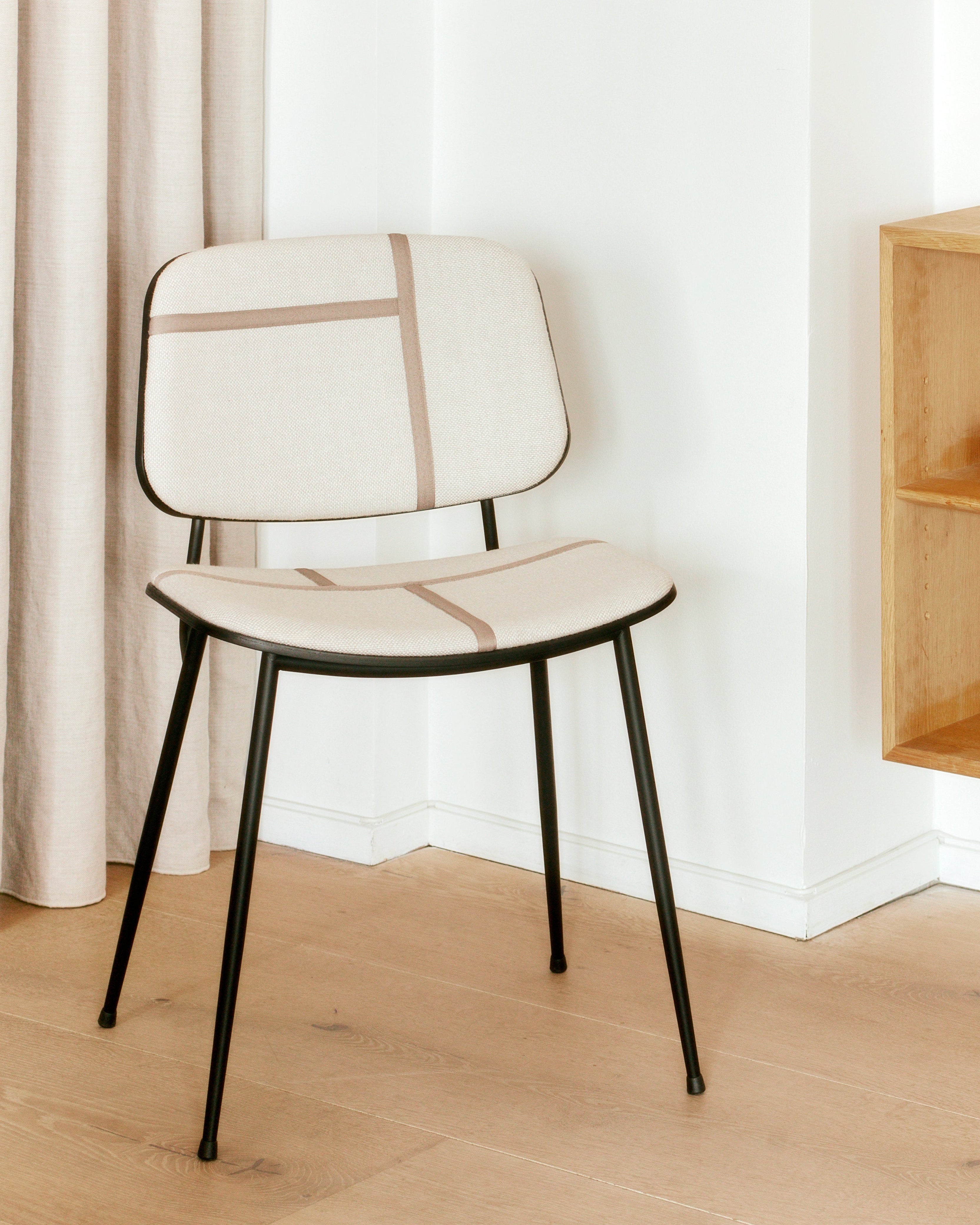 Søborg Base Metal Chair with upholstered front