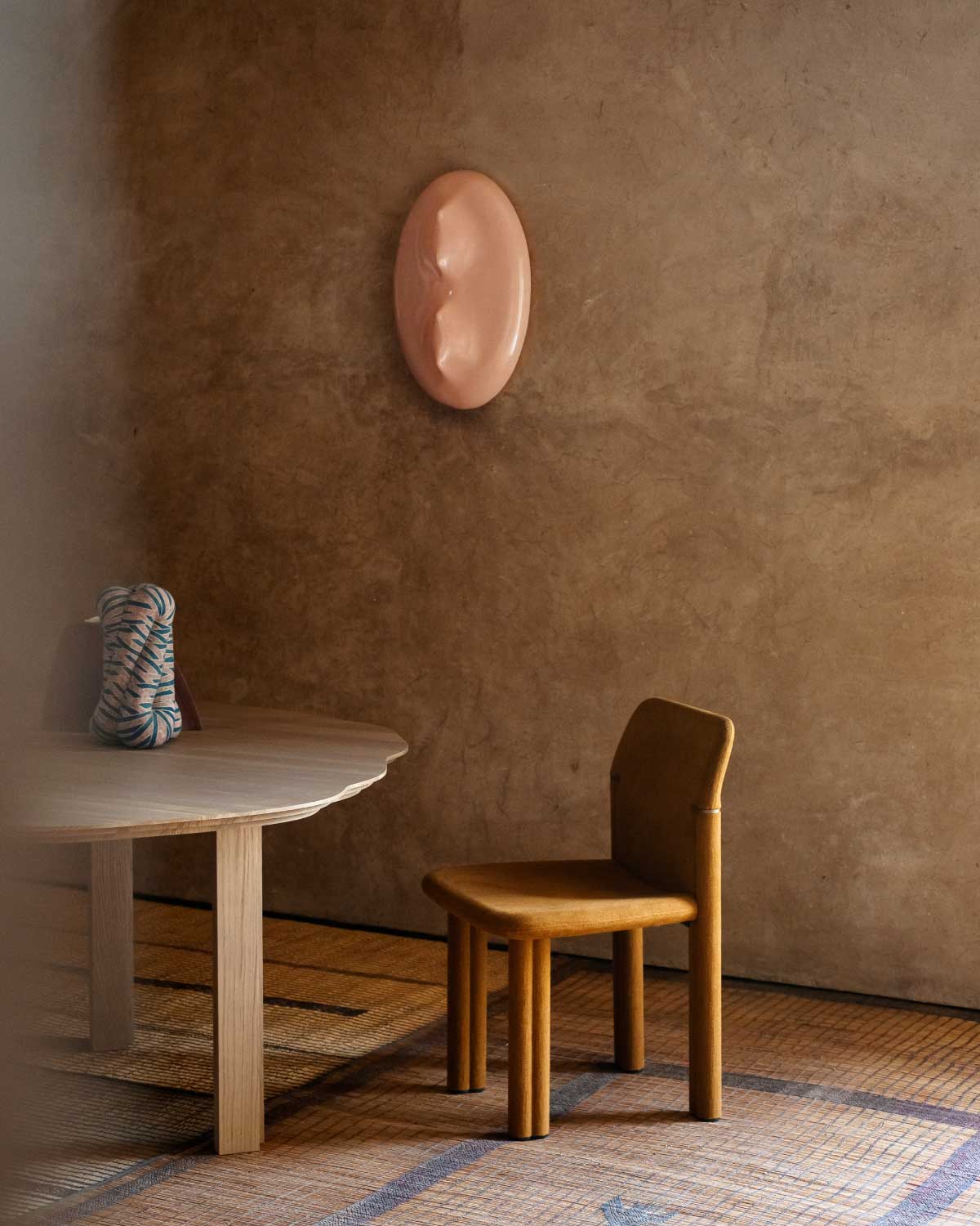 Sempronia dining chair