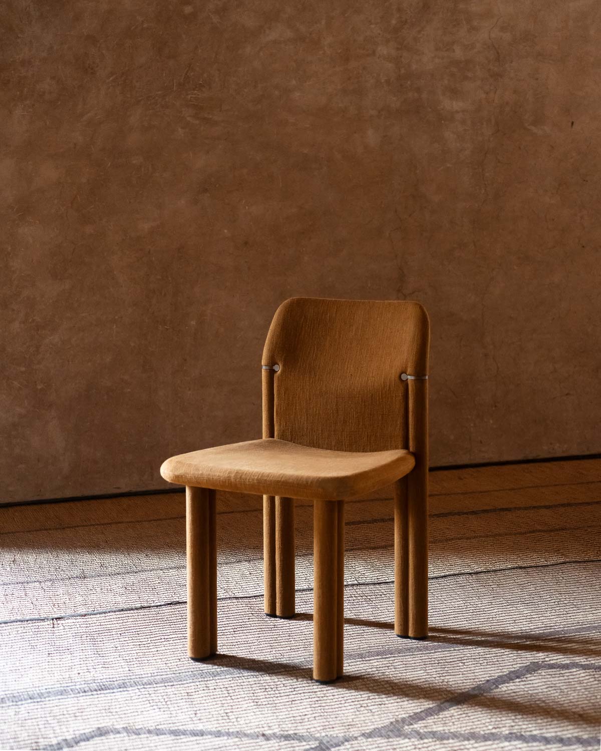 Sempronia dining chair