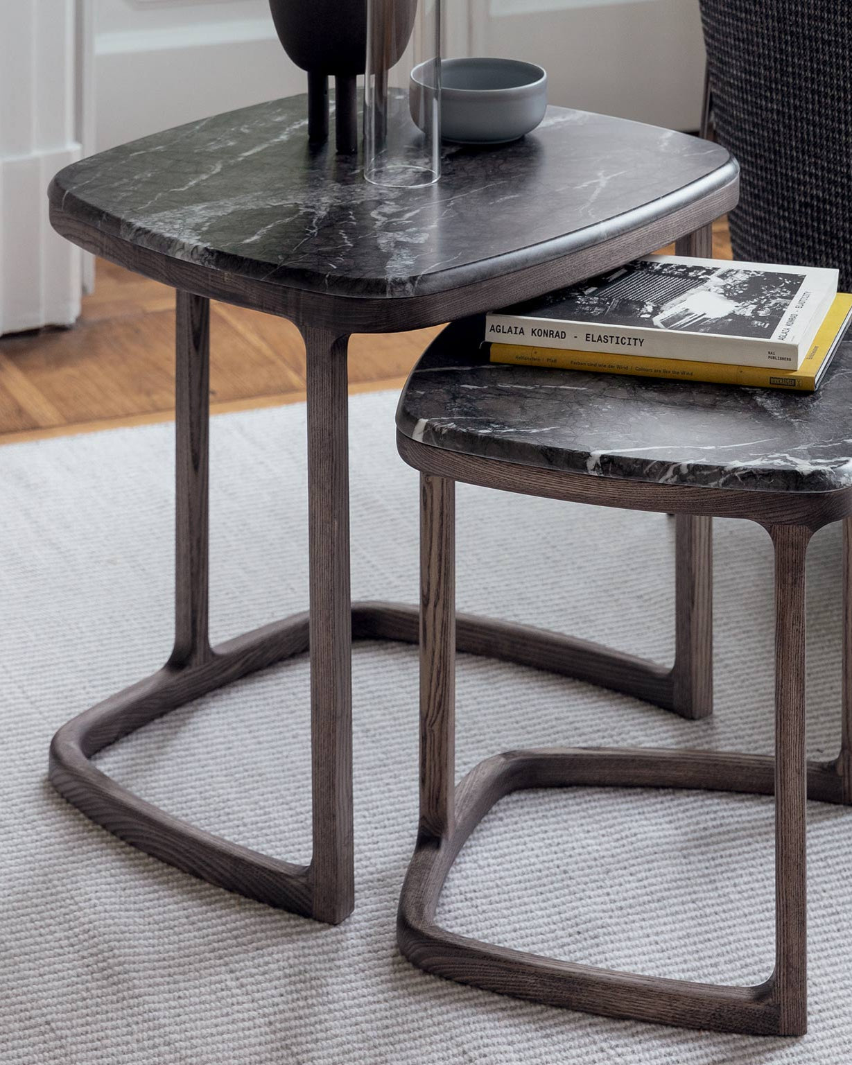 Mesa auxiliar Antigone