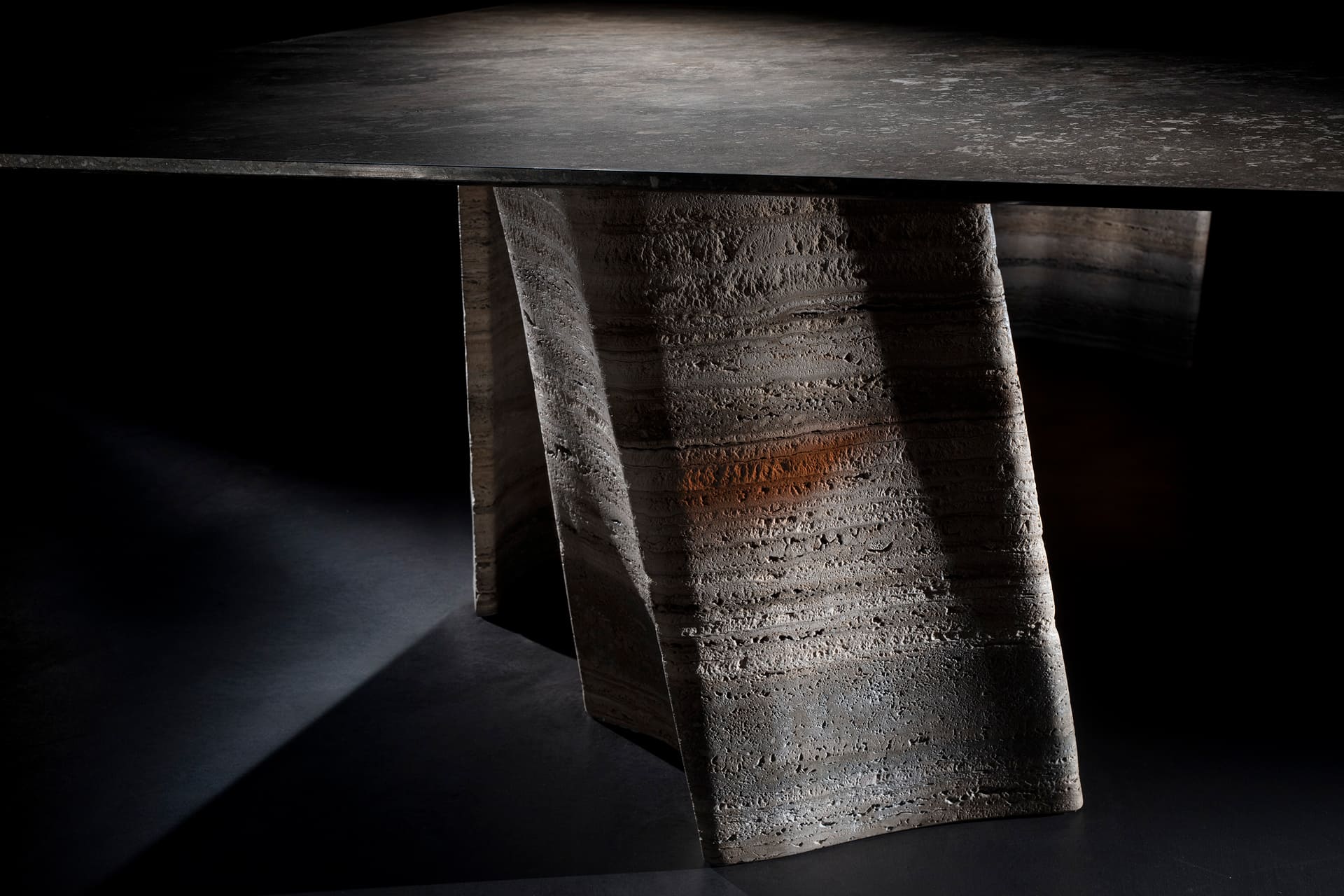 Mesa de comedor Sisma