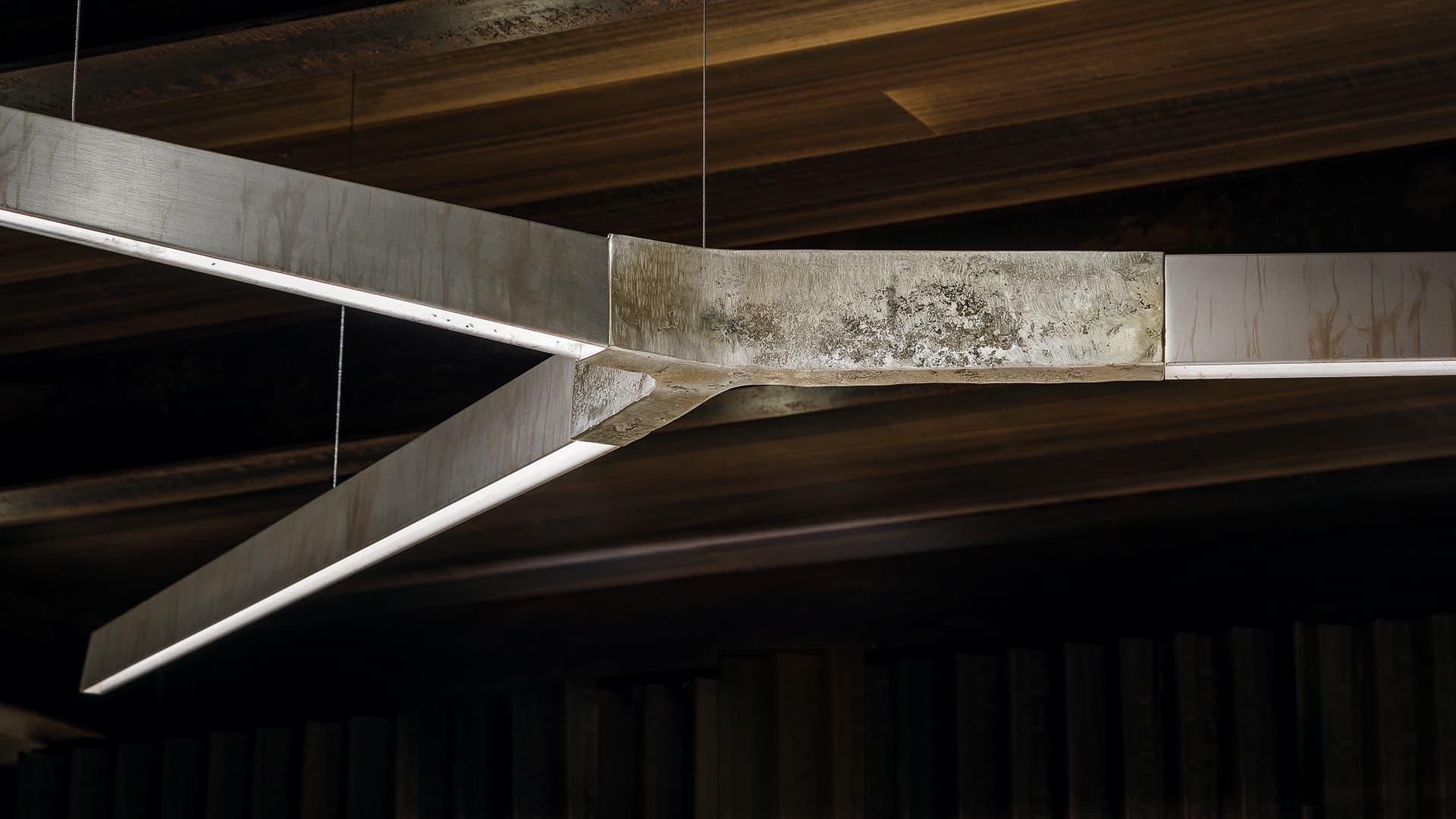 Starlight Horizontal Ceiling Lamp
