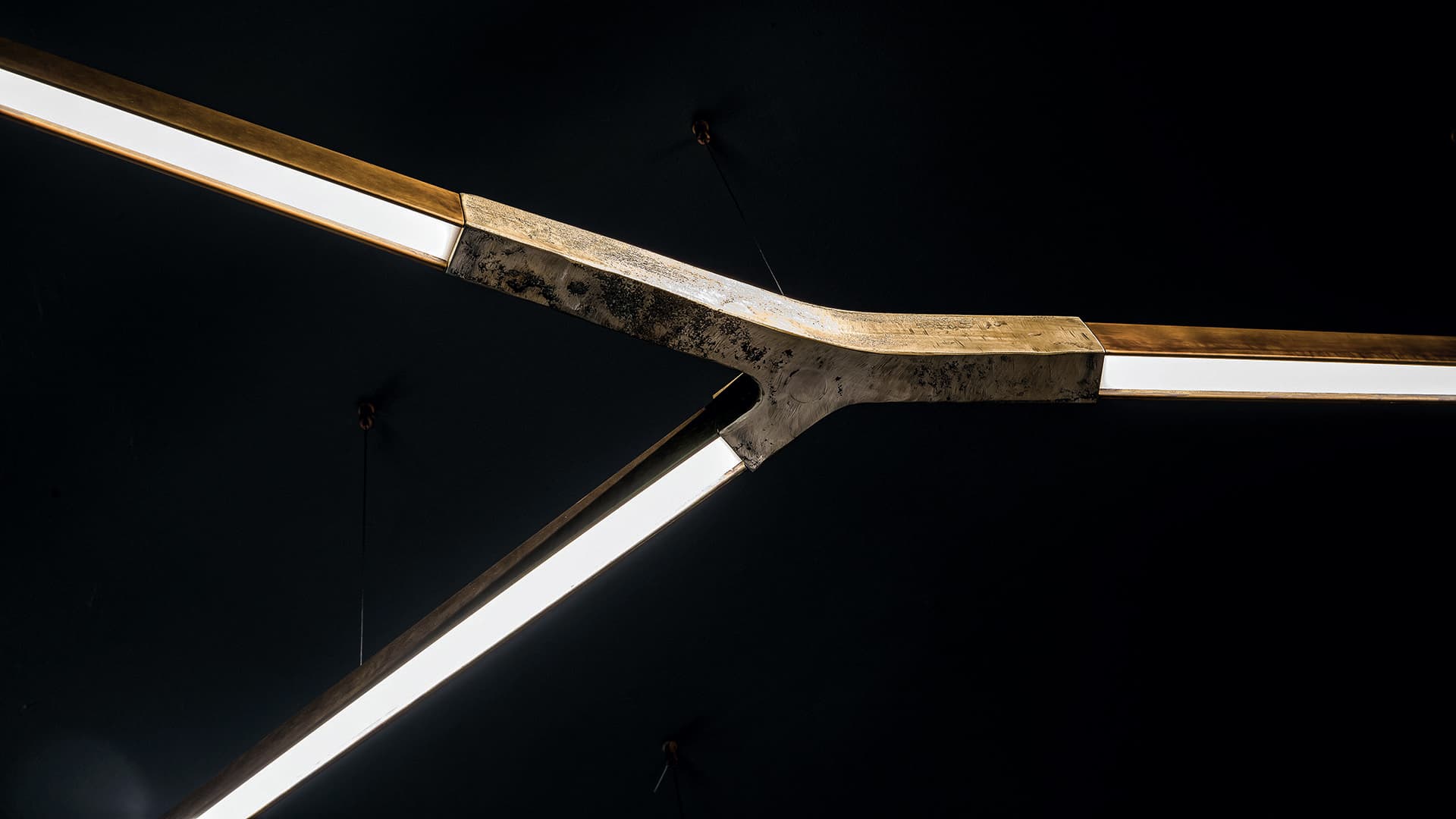 Starlight Horizontal Ceiling Lamp
