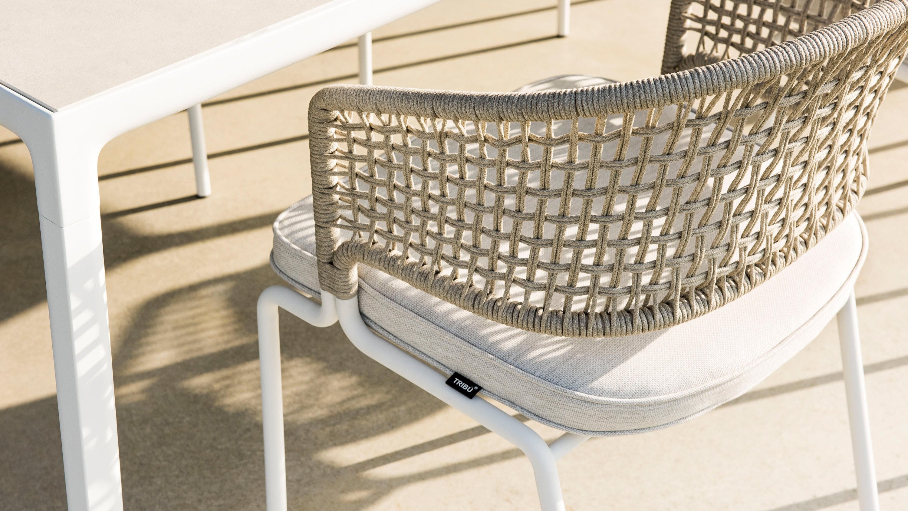 CTR outdoor chair with arms