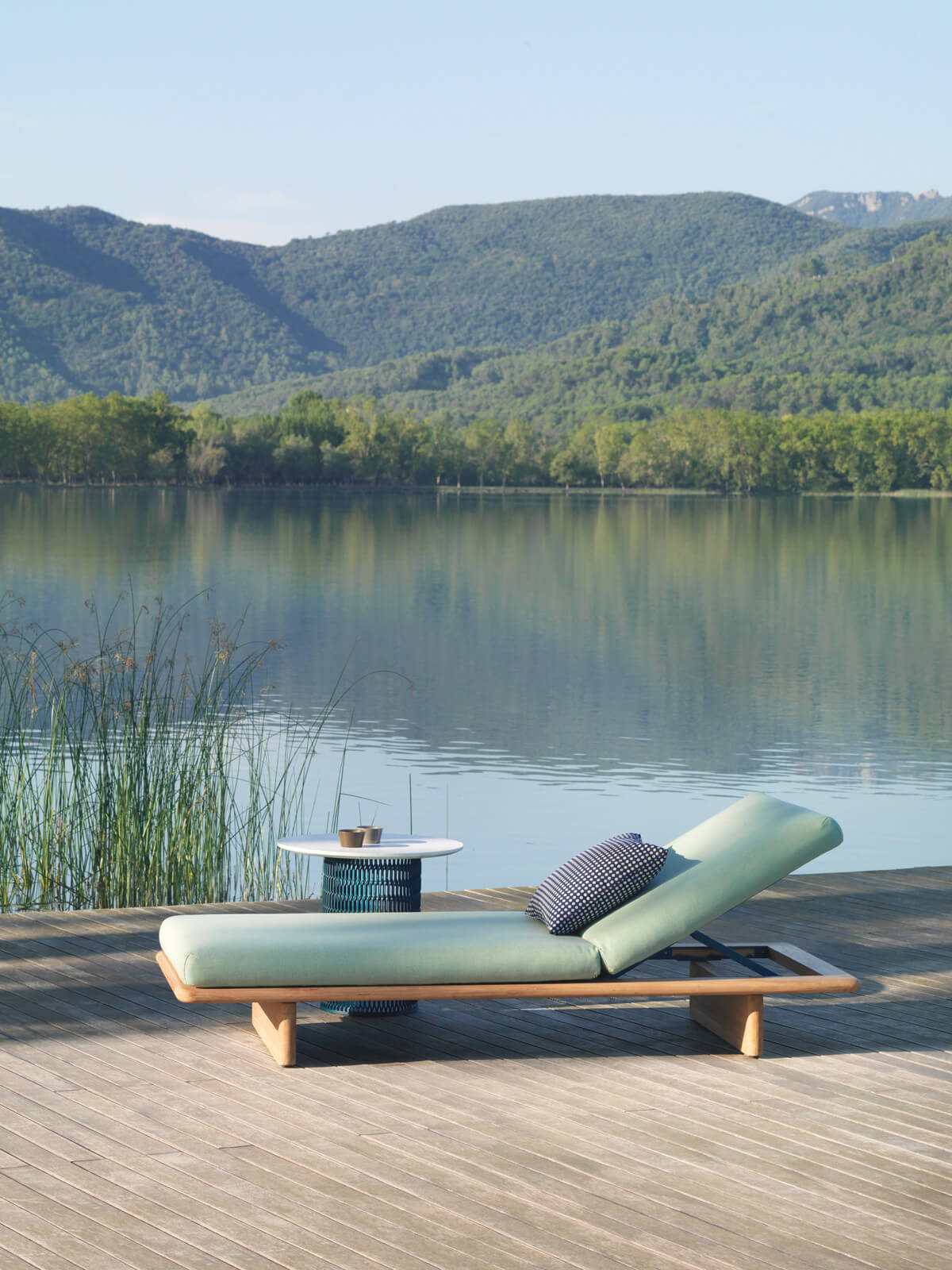 Mesh Outdoor Lounger | 03L Snowcap Terrain Elements