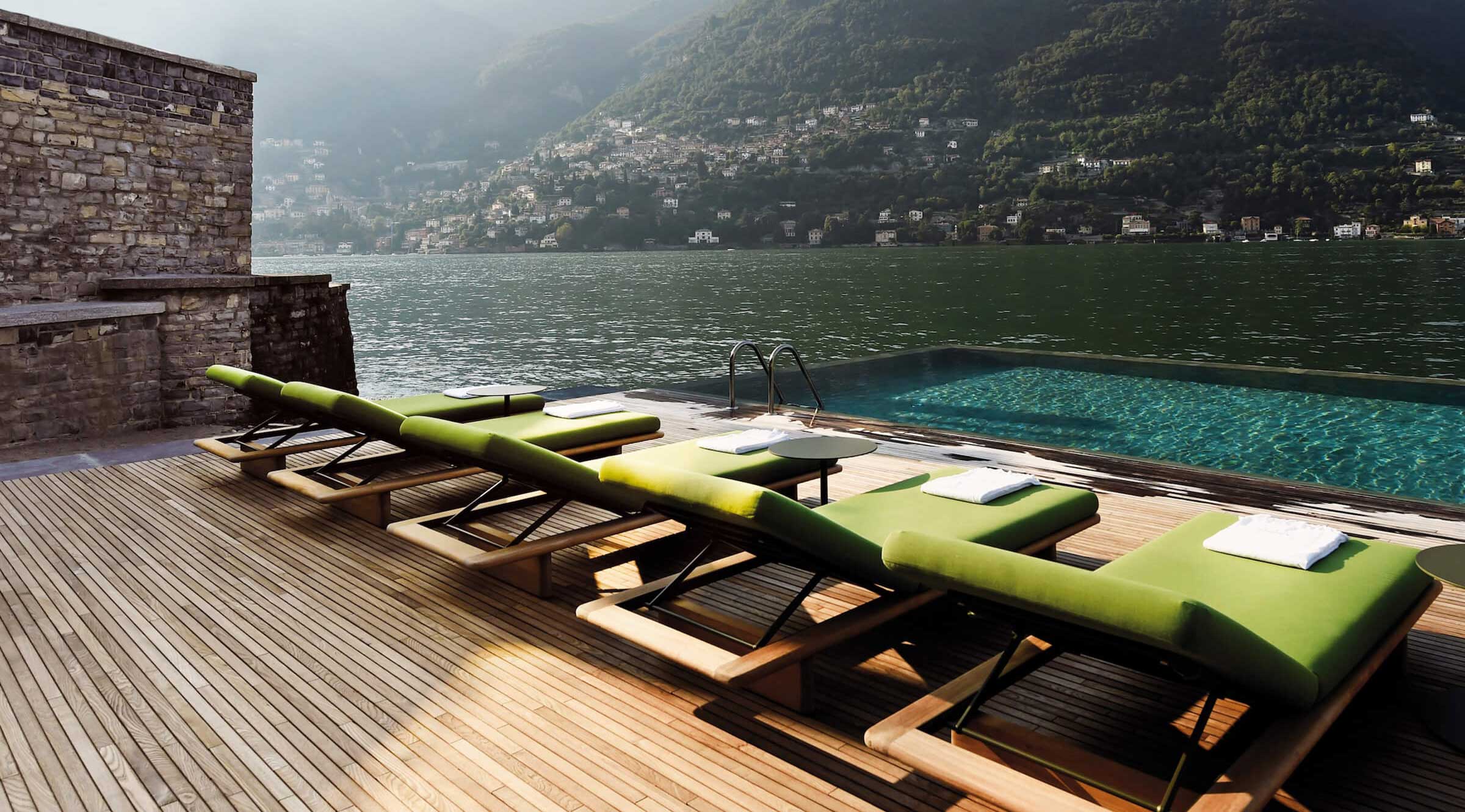 Mesh Outdoor Lounger | 03L Snowcap Terrain Elements