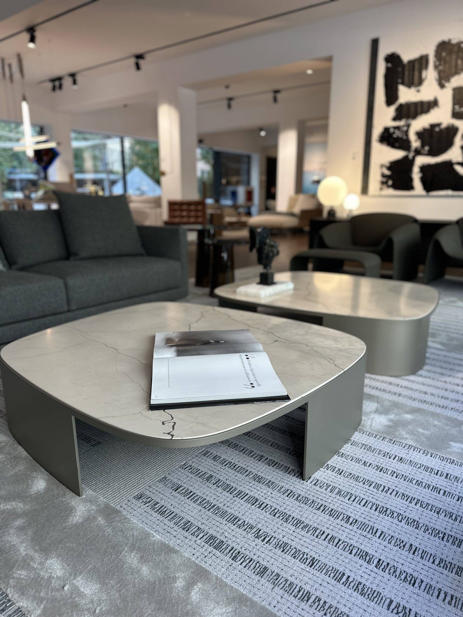 MESA CENTRO 'KOISHI' POLIFORM